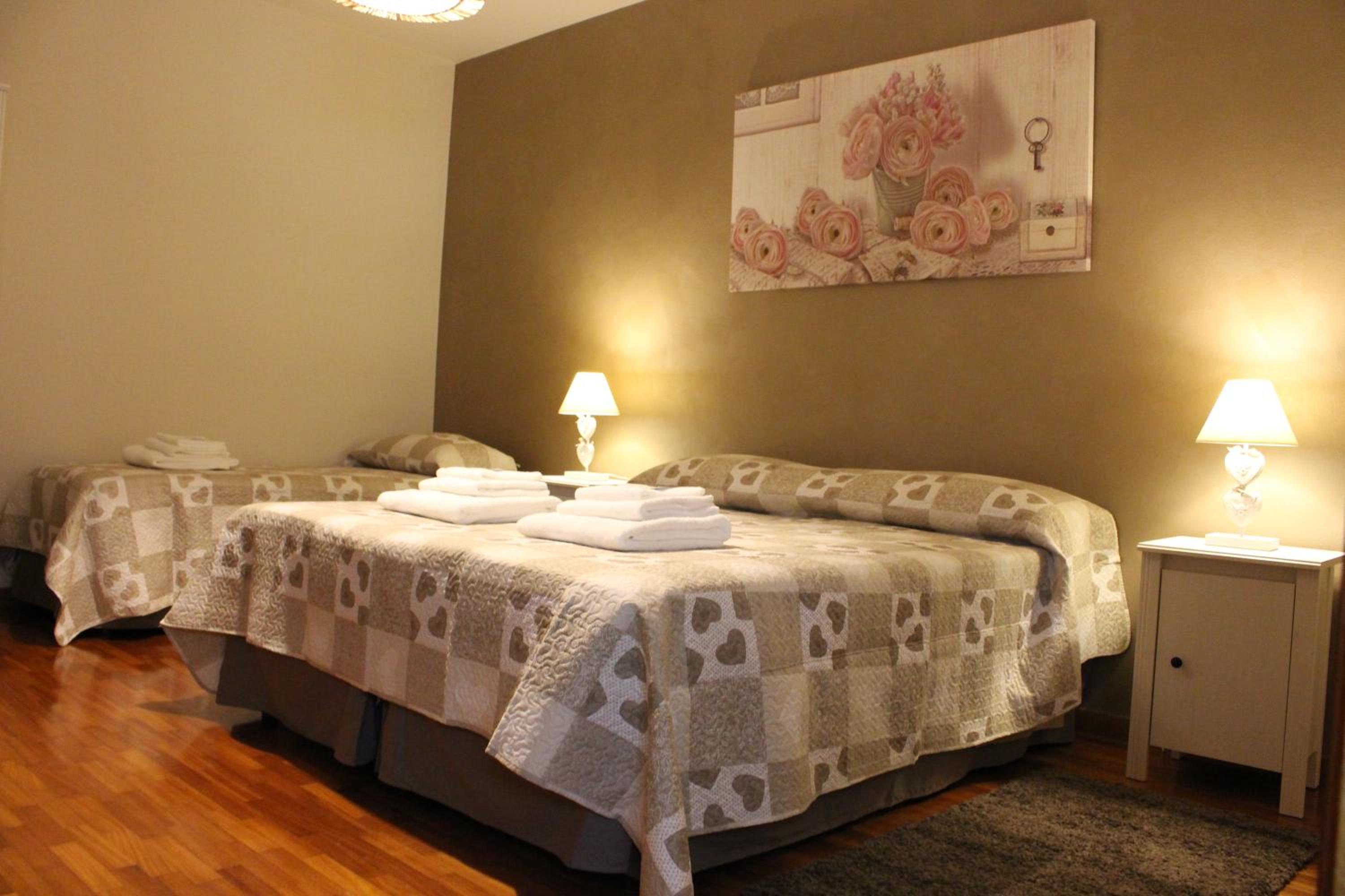 Triple Room with Private External Bathroom - Photo 1