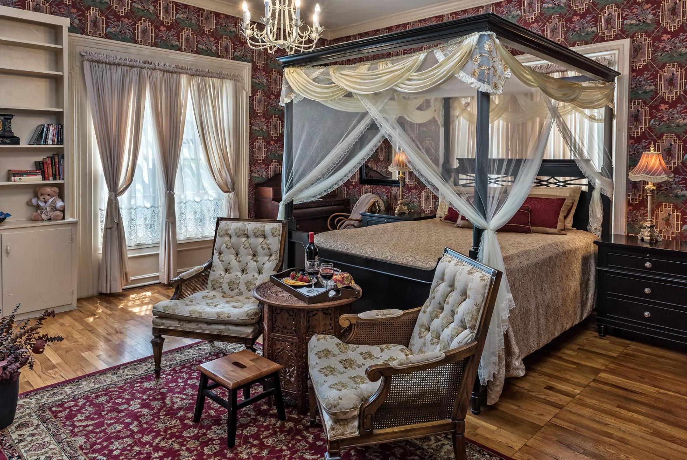 Queen Room - Disability Access photo 3