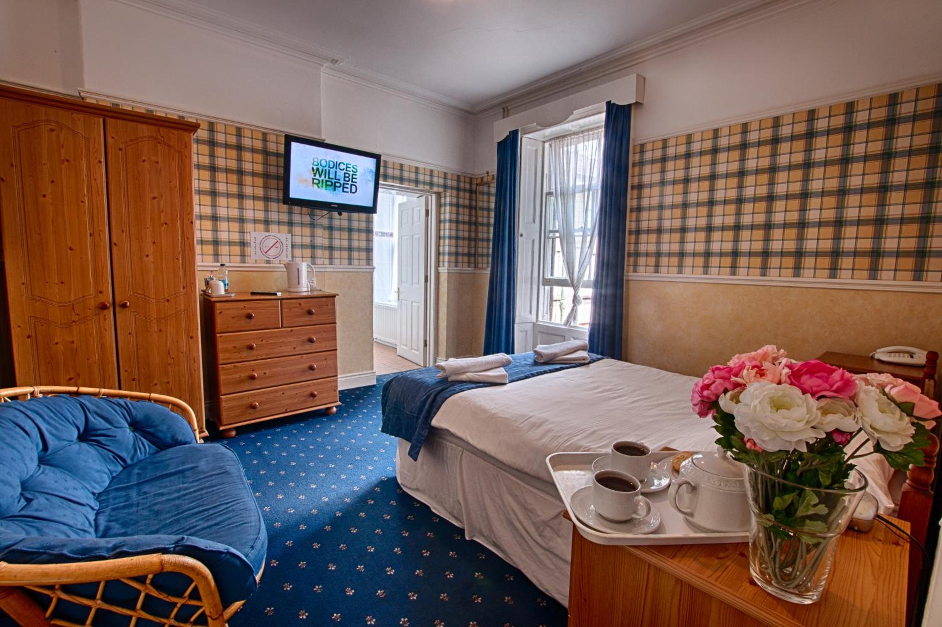 Standard Double Room - Photo 2