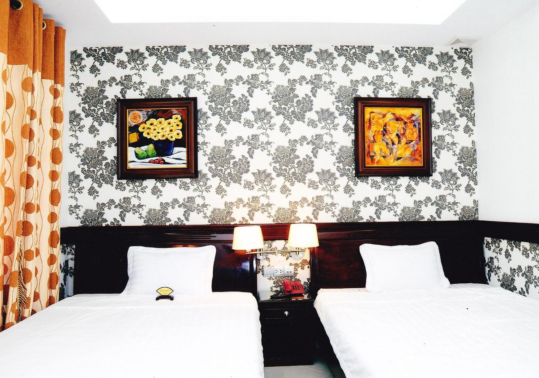 Triple Room with City View