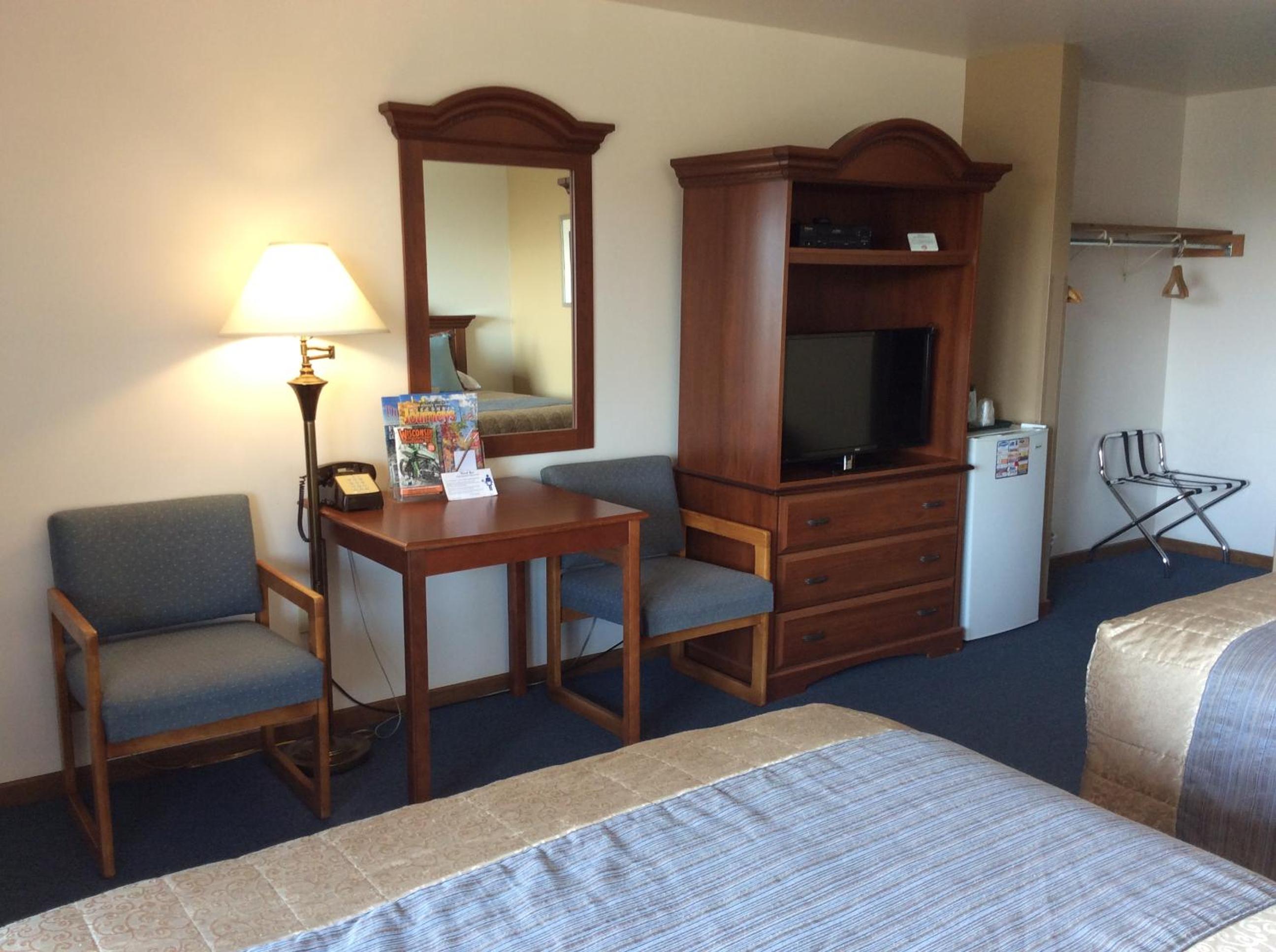 Queen Room with Balcony photo 3