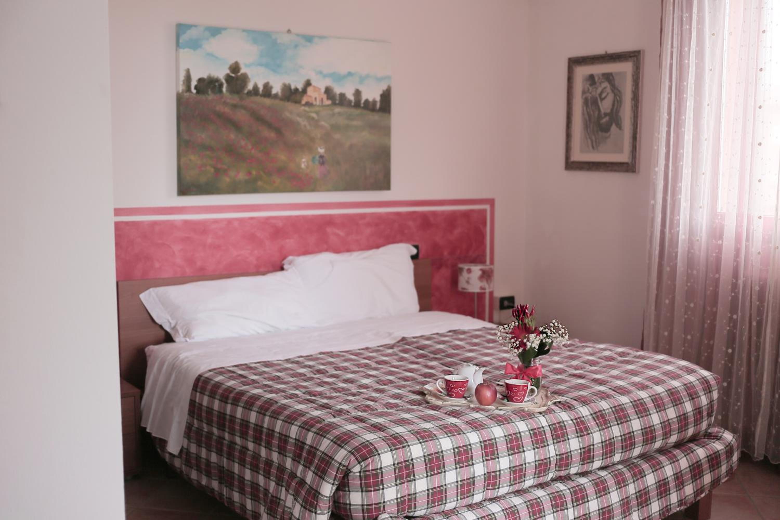 Large Double or Twin Room photo 1