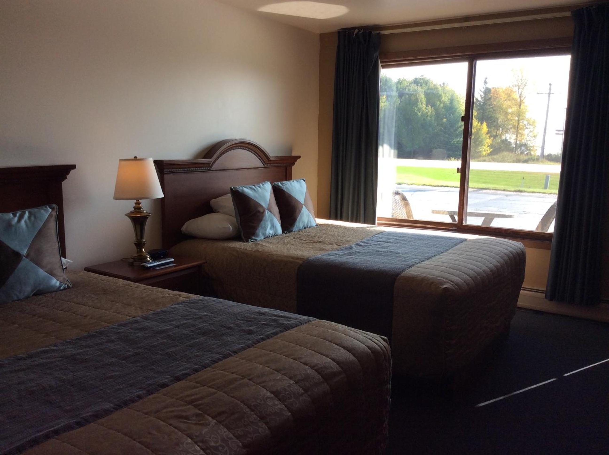 Queen Room photo 1