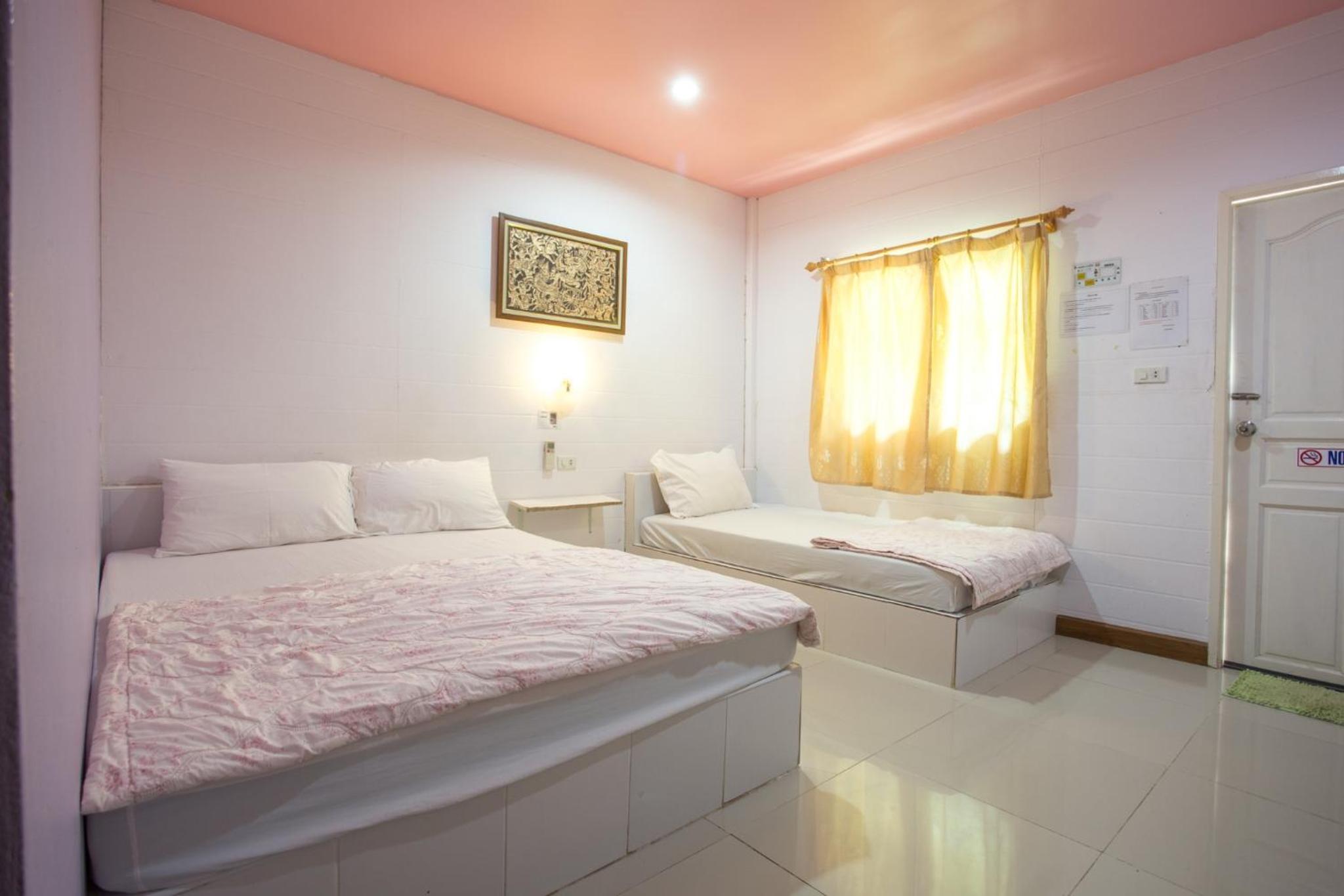 Standard Triple Room - Photo 1