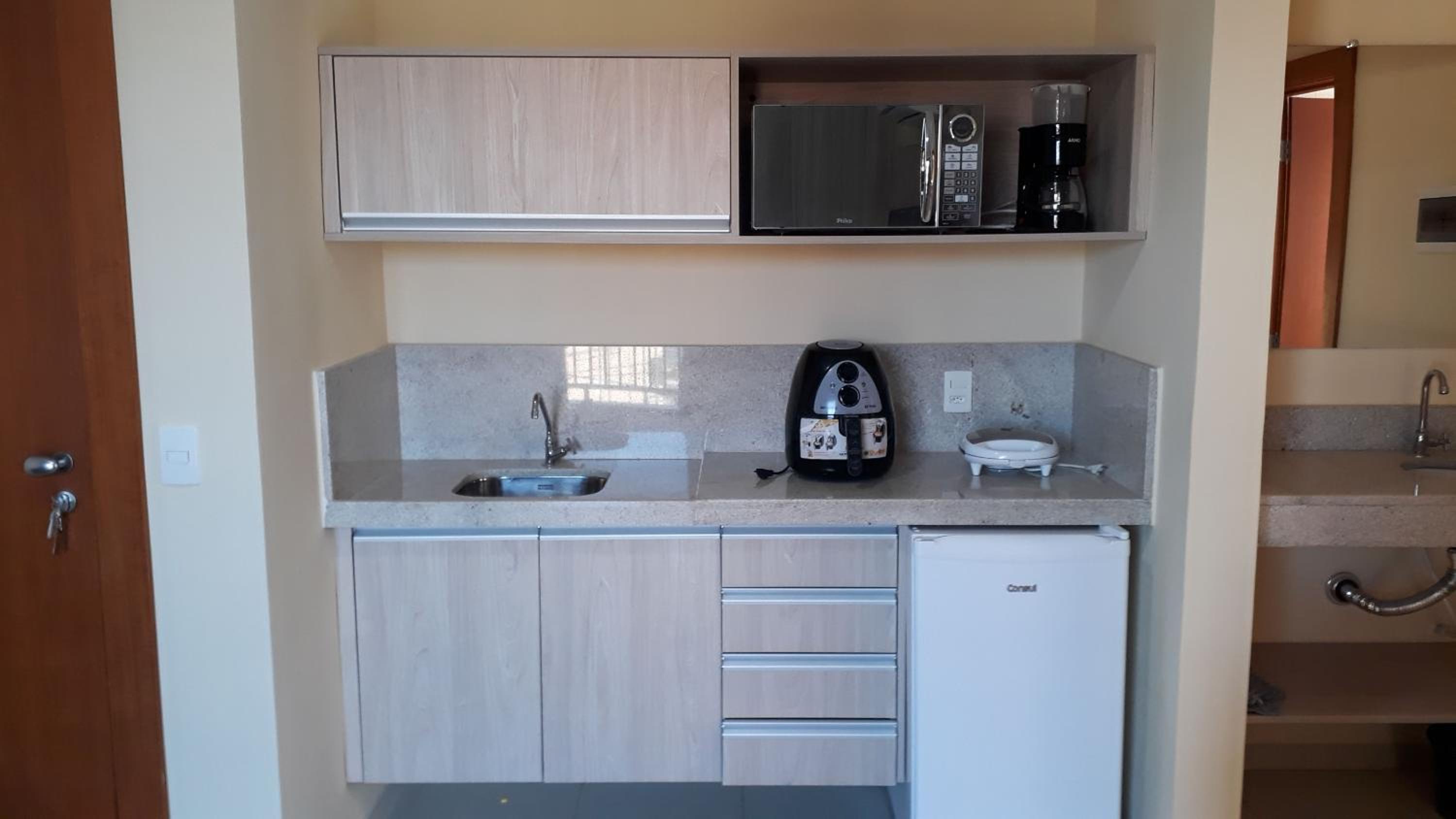 Apartment with Balcony - Photo 22