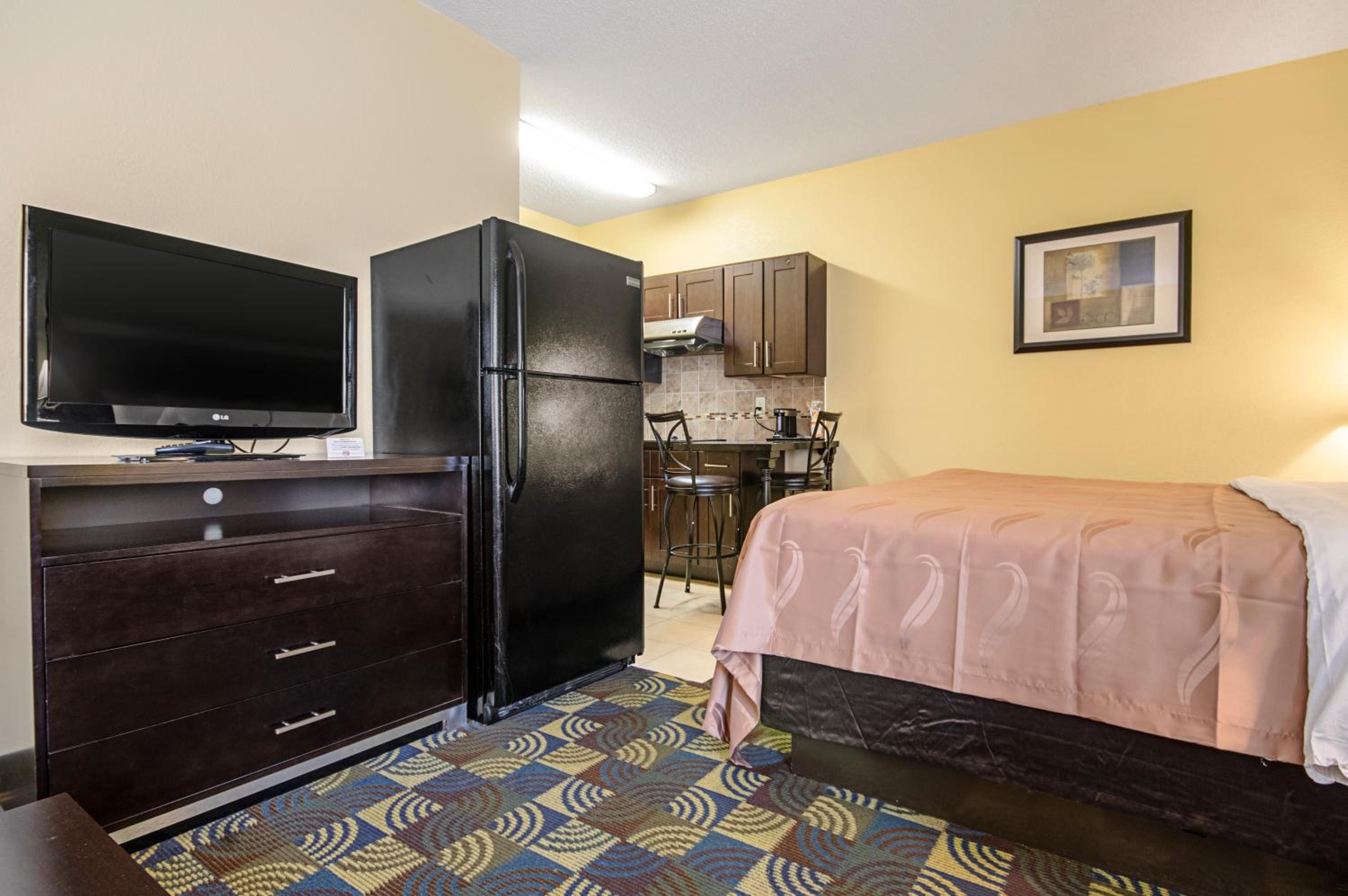 Superior Double Room with Two Double Beds - Non-Smoking - Photo 3