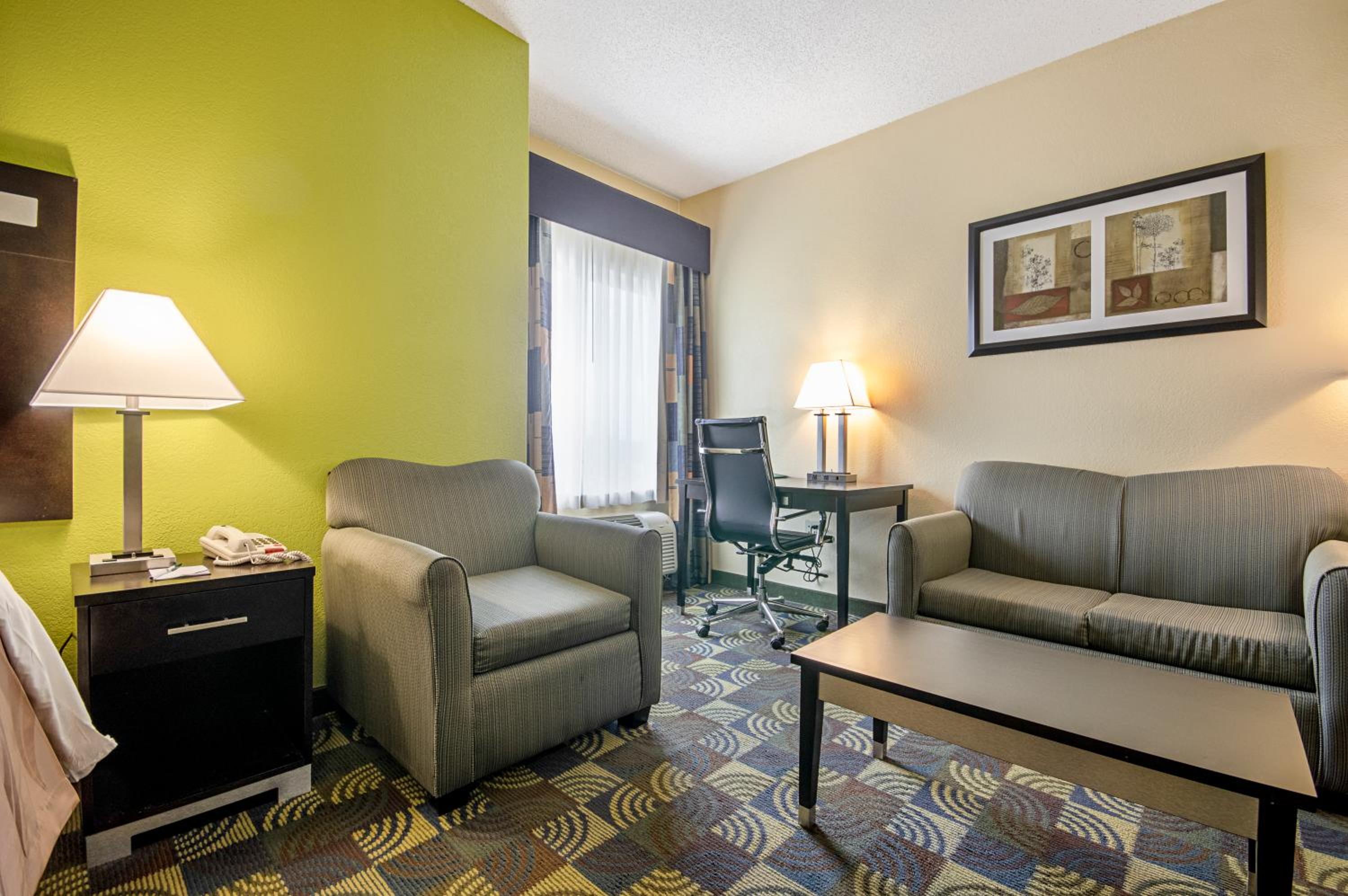 Superior Double Room with Two Double Beds - Non-Smoking - Photo 1
