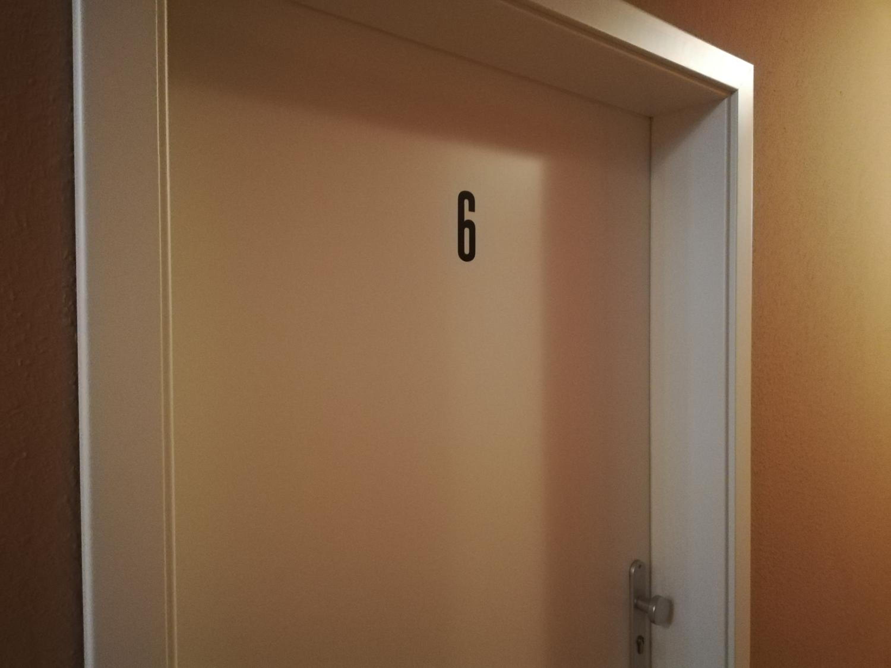 Studio Apartment photo 2