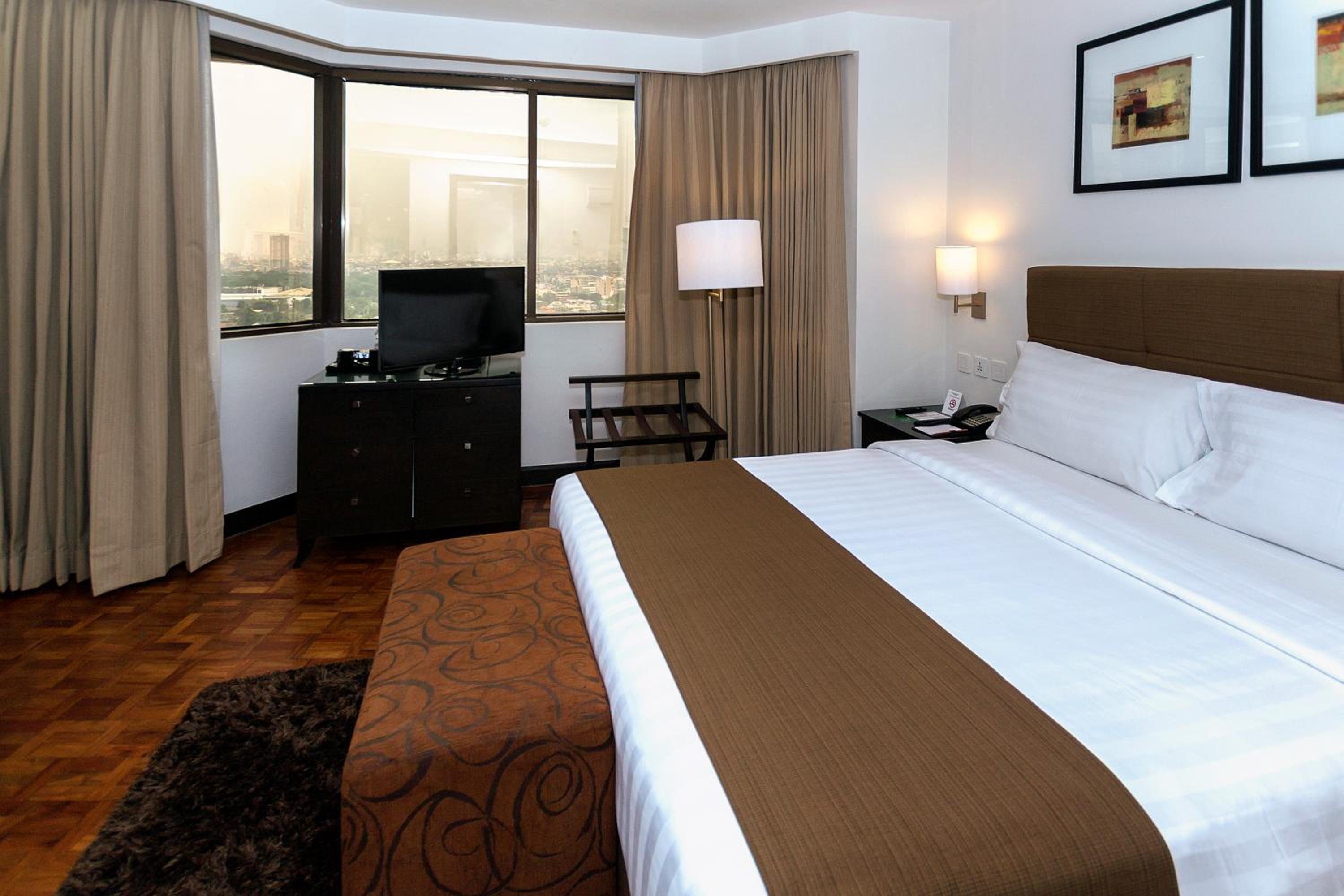 Executive Queen Room - Photo 2