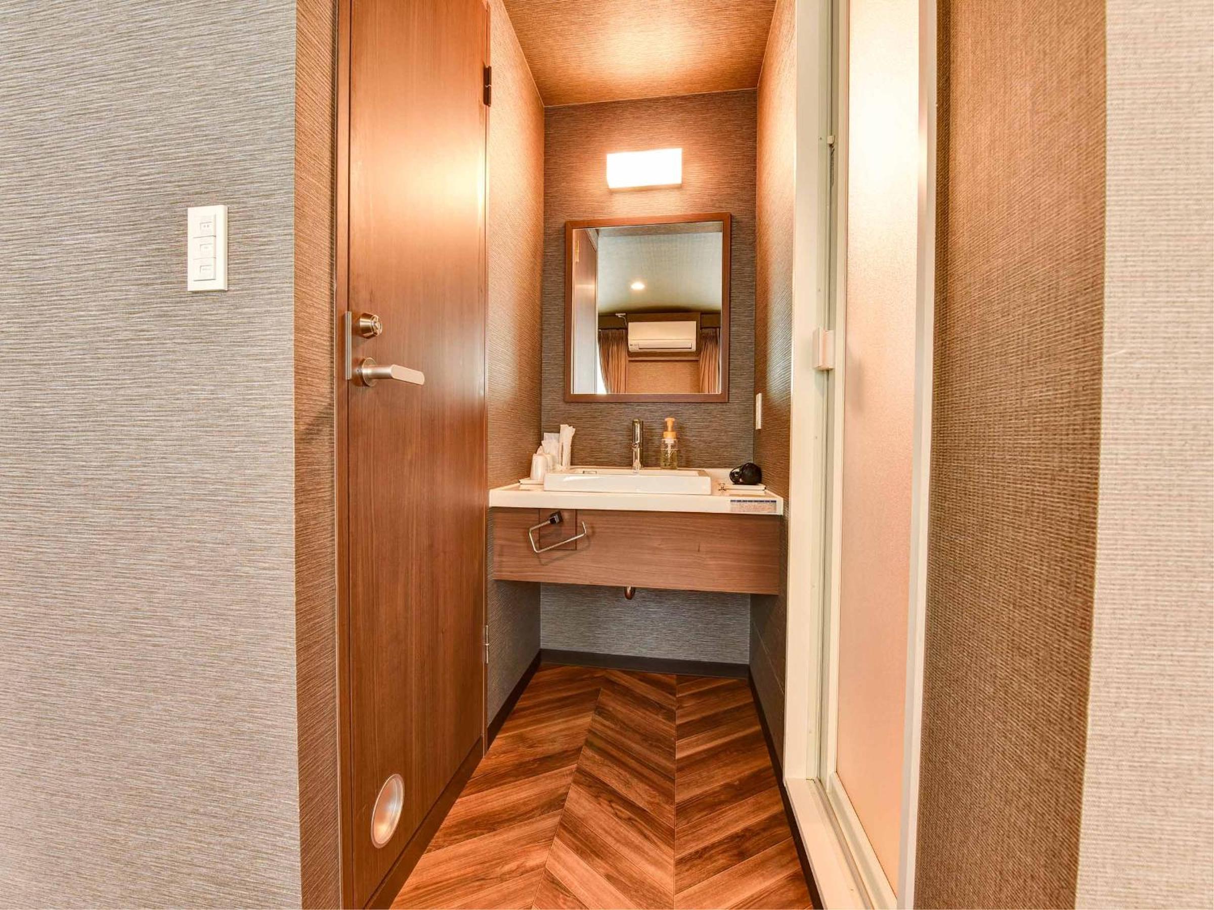 Deluxe Twin Room - Non-Smoking - Photo 4