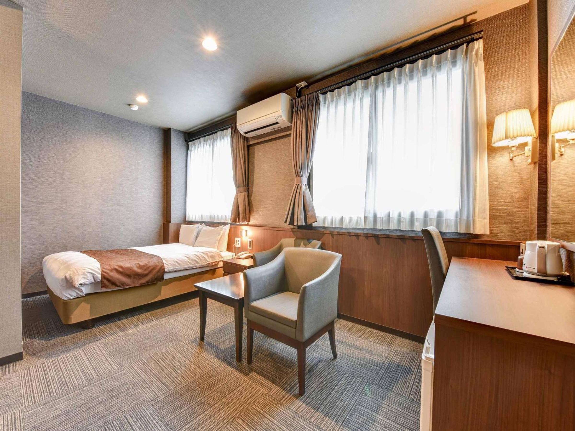 Deluxe Double Room - Non-Smoking - Photo 8