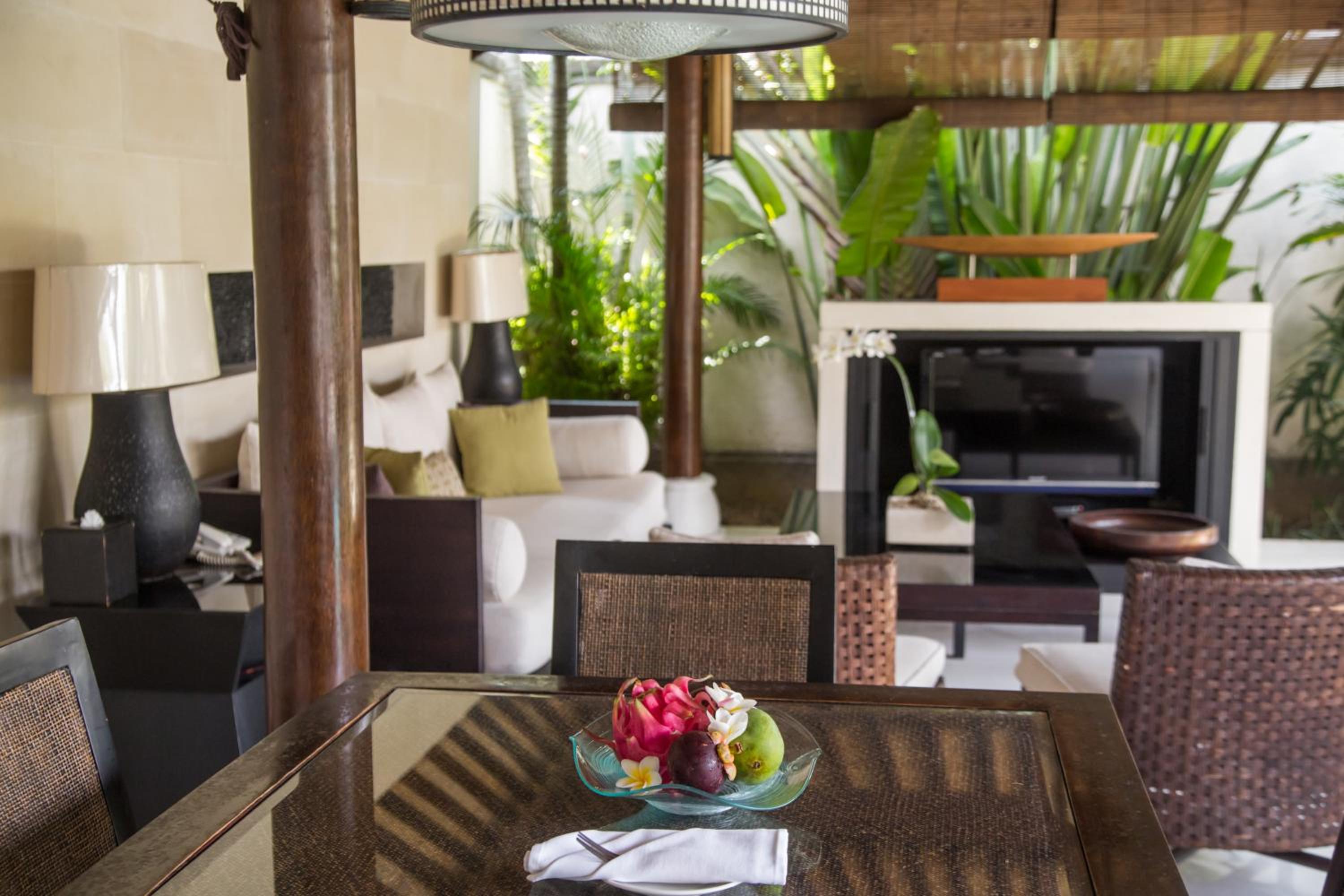 One-Bedroom Villa with Private Pool - Photo 10