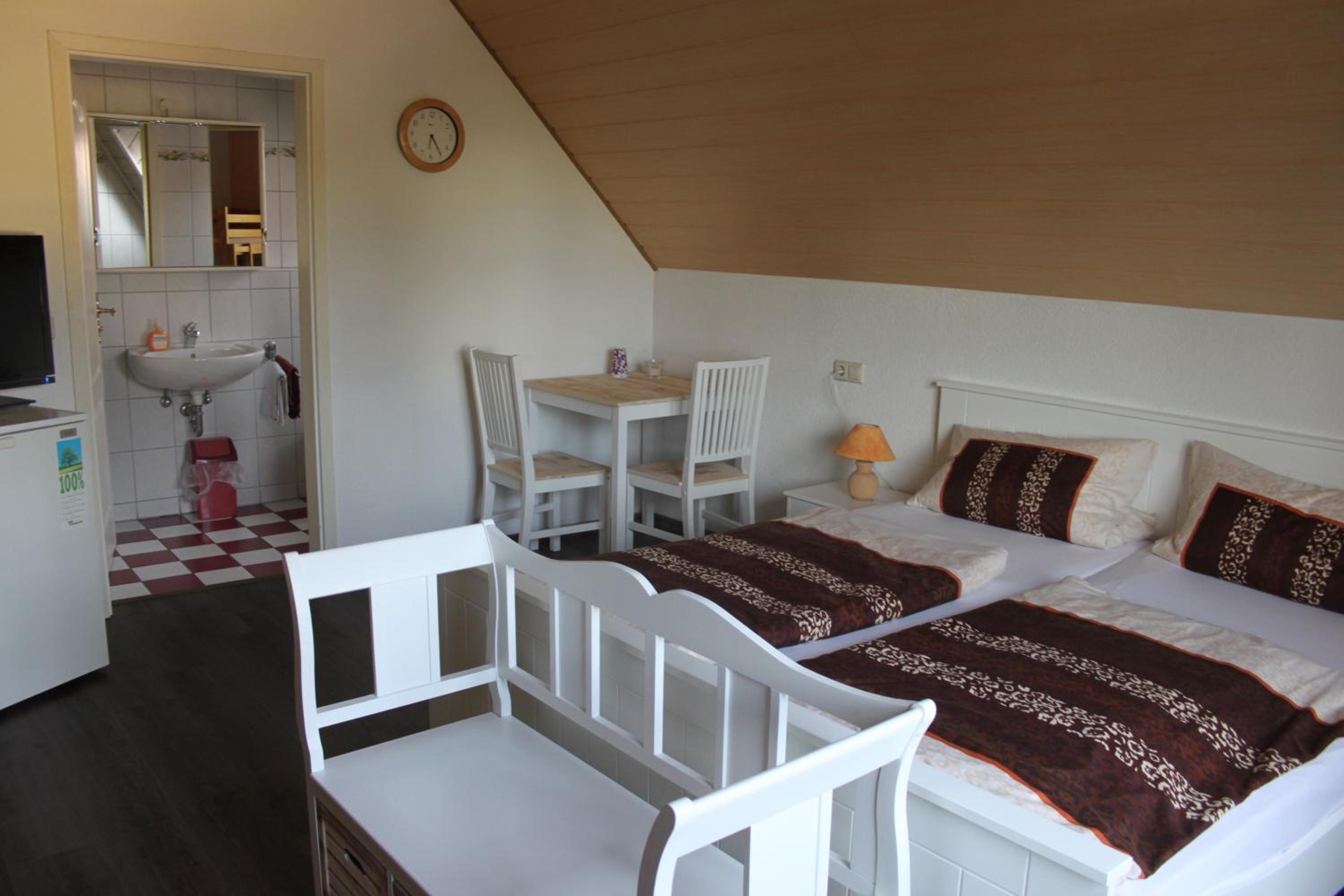Triple Room - Photo 2