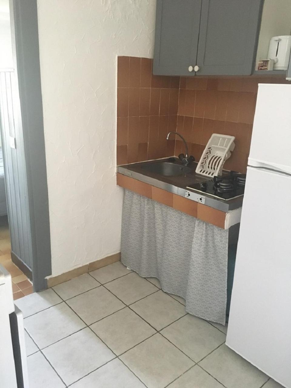 Apartment with Terrace - Photo 11