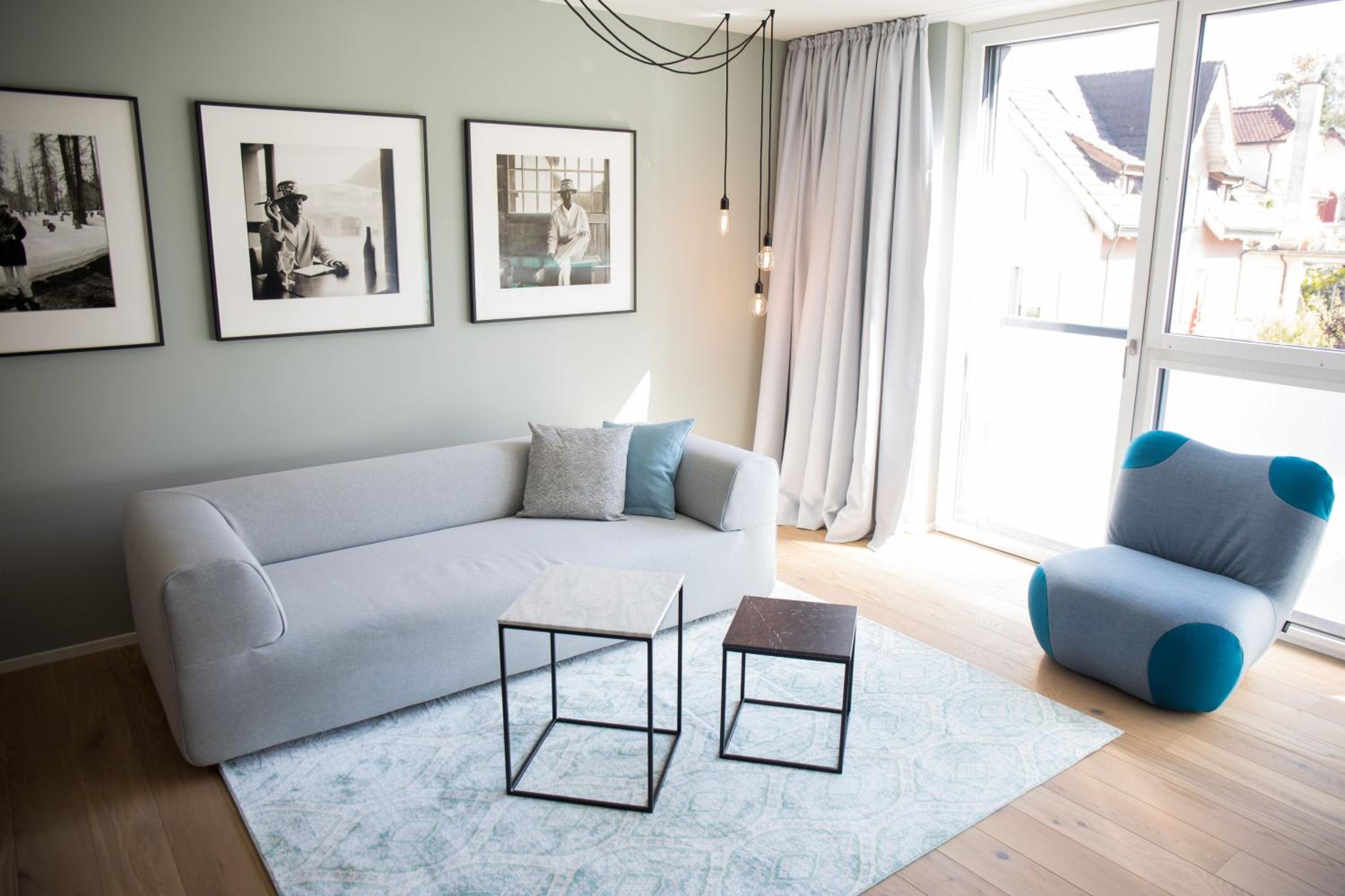 Apartment with Balcony photo 3