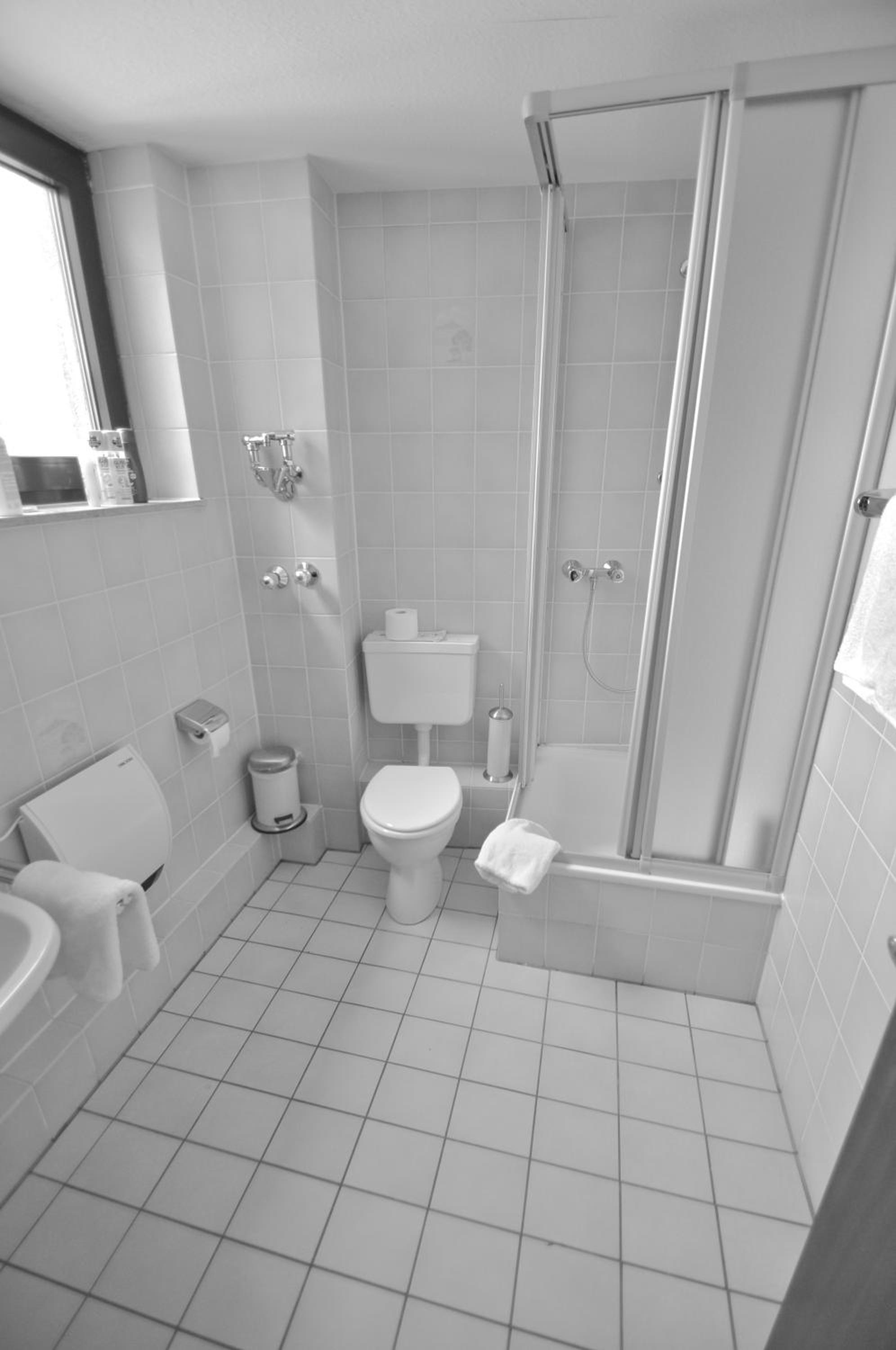 Double Room - Photo 22