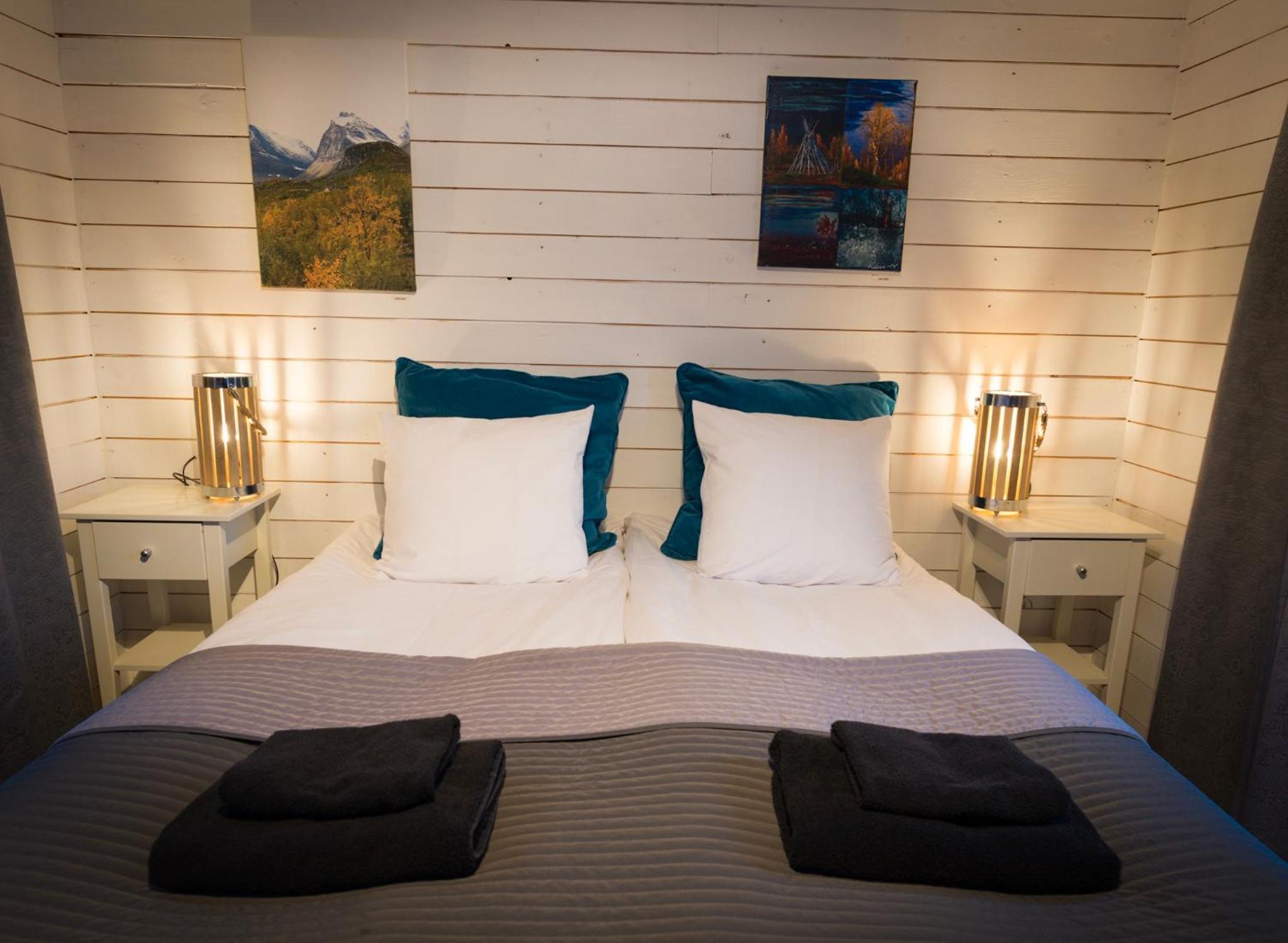 Double Room with Shared Bathroom photo 1