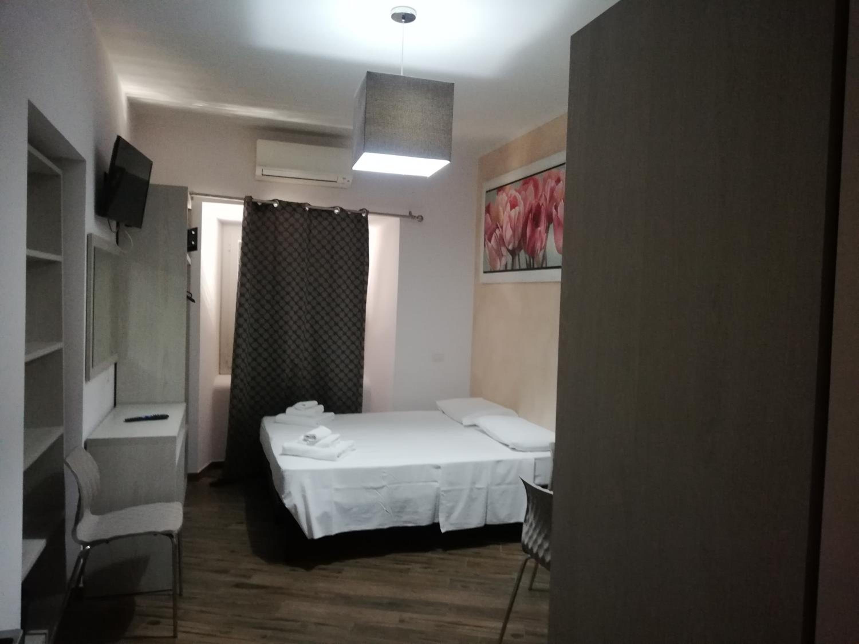 Double Room With Private External Bathroom