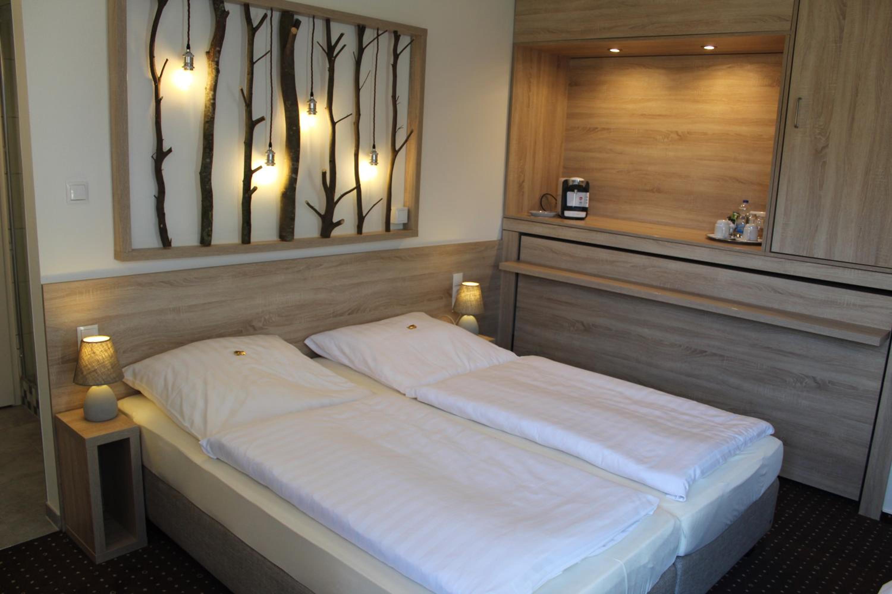 Double Room - Photo 13