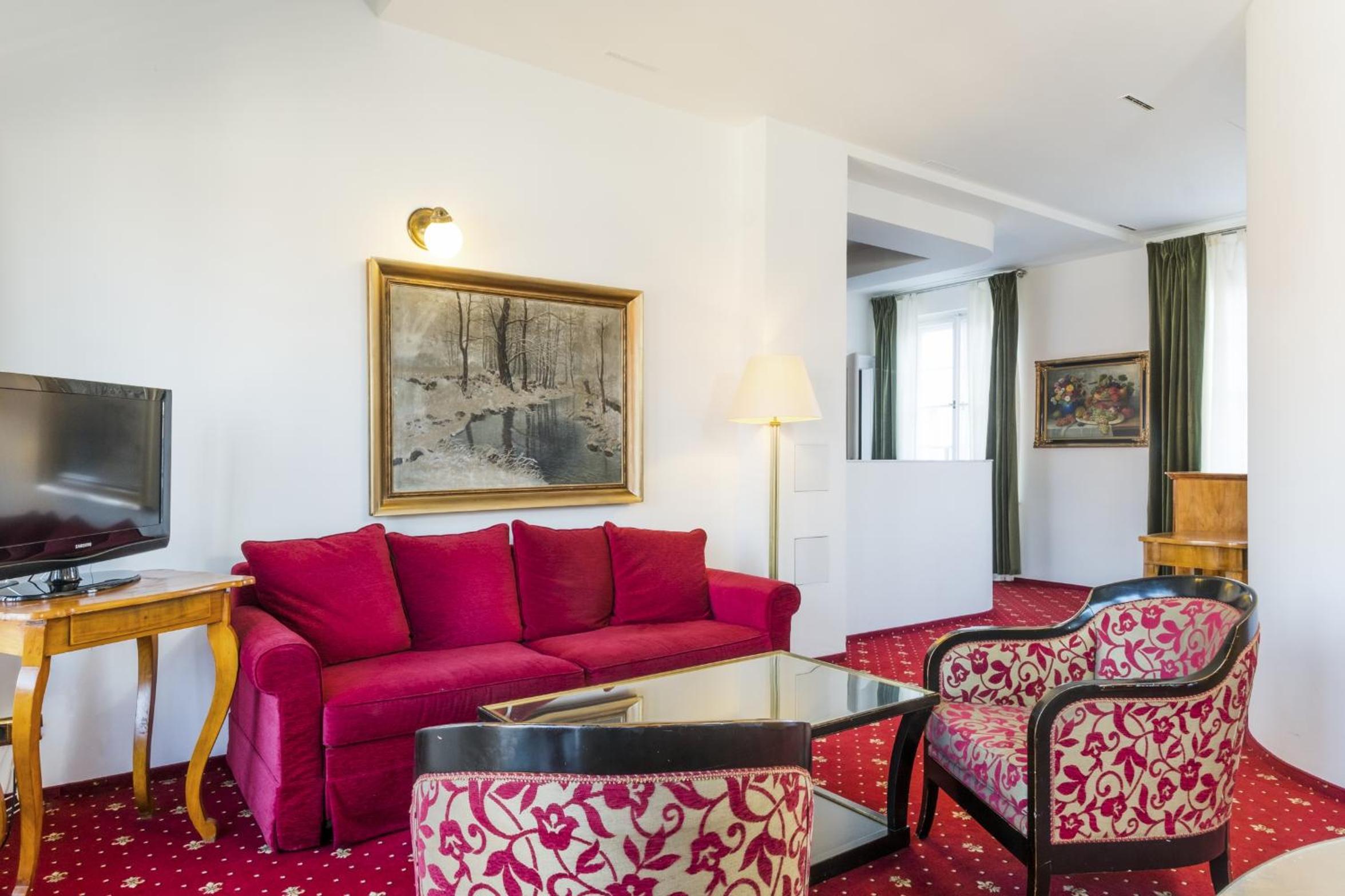 Suite (4-6 adults)