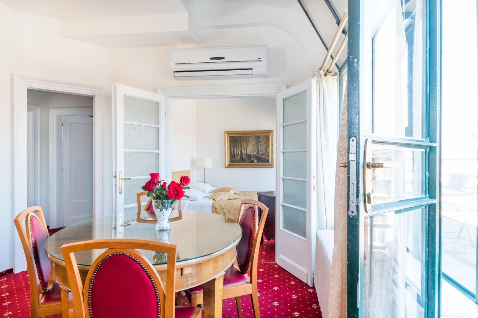Suite (4-6 adults)