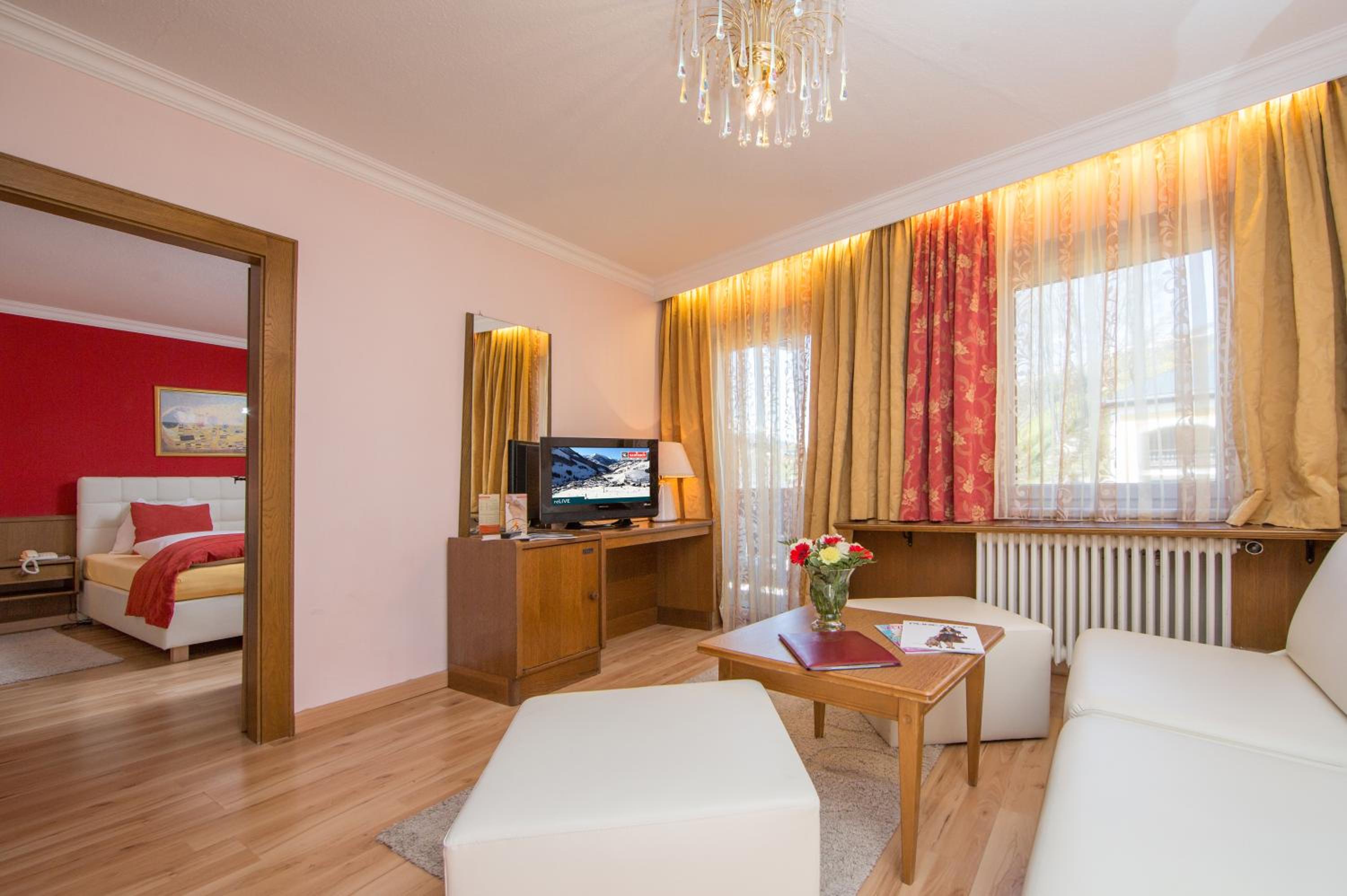 Apartment - Photo 2