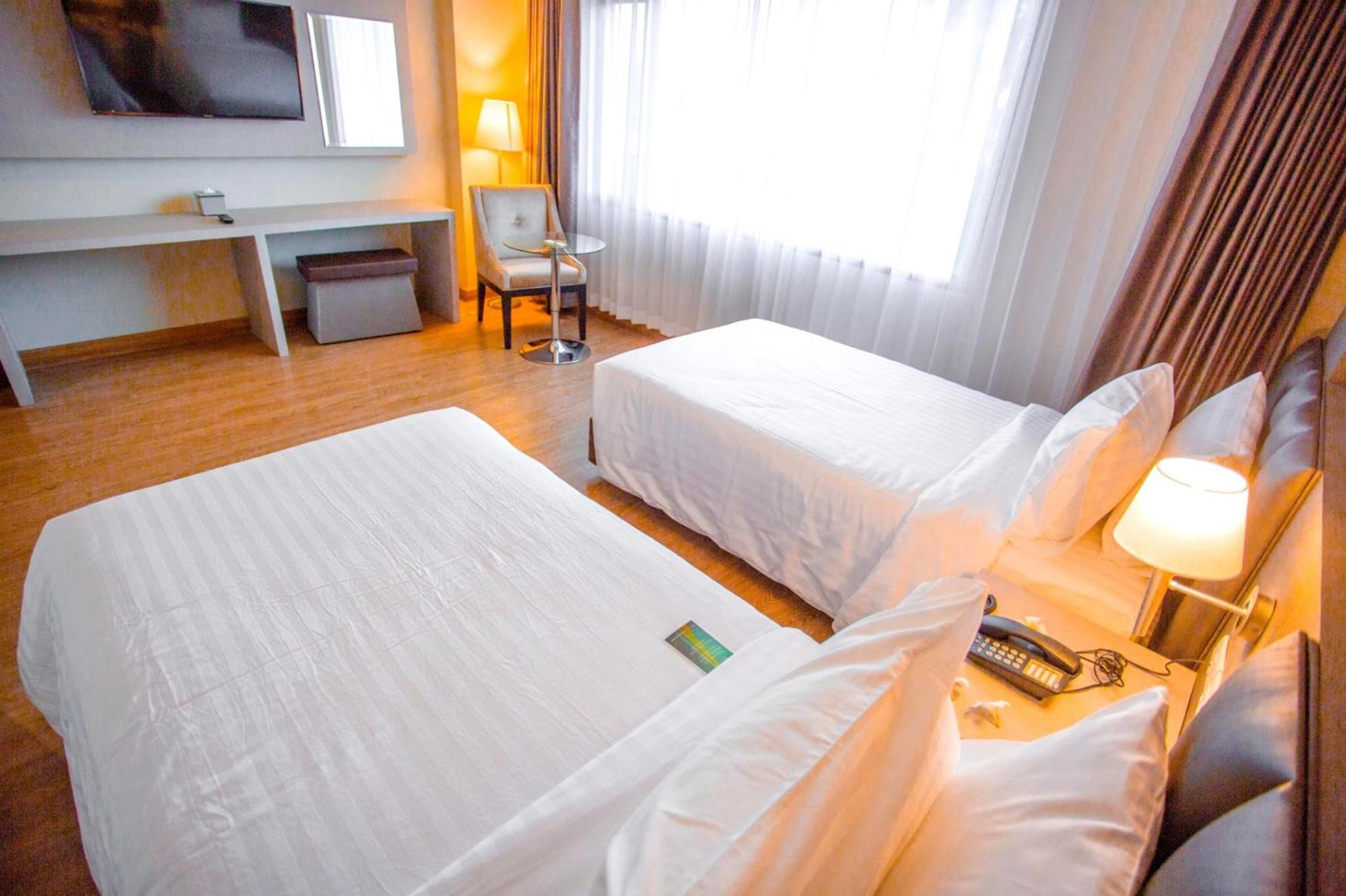 Deluxe Twin Room - Photo 2