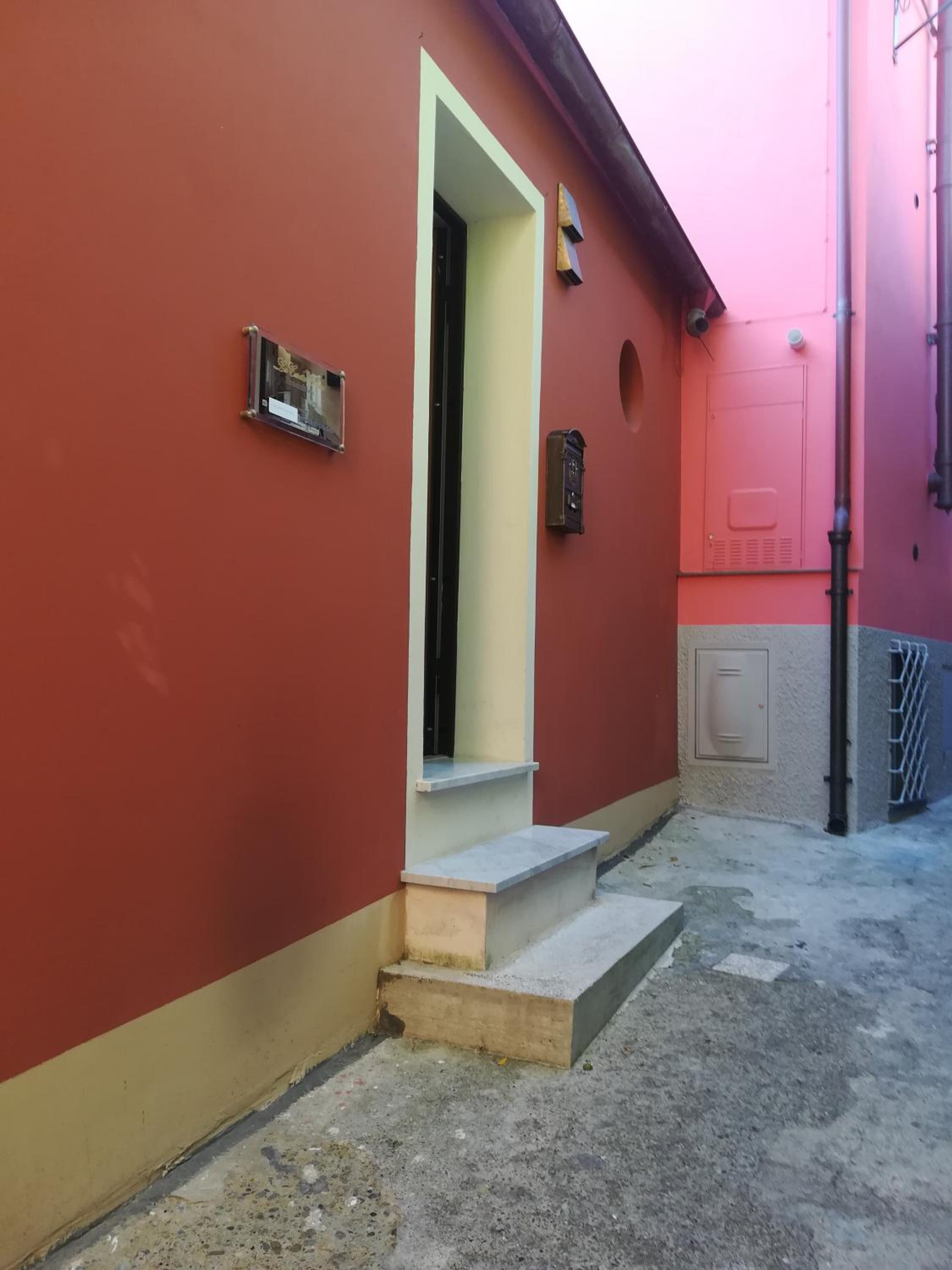 One-Bedroom House photo 2