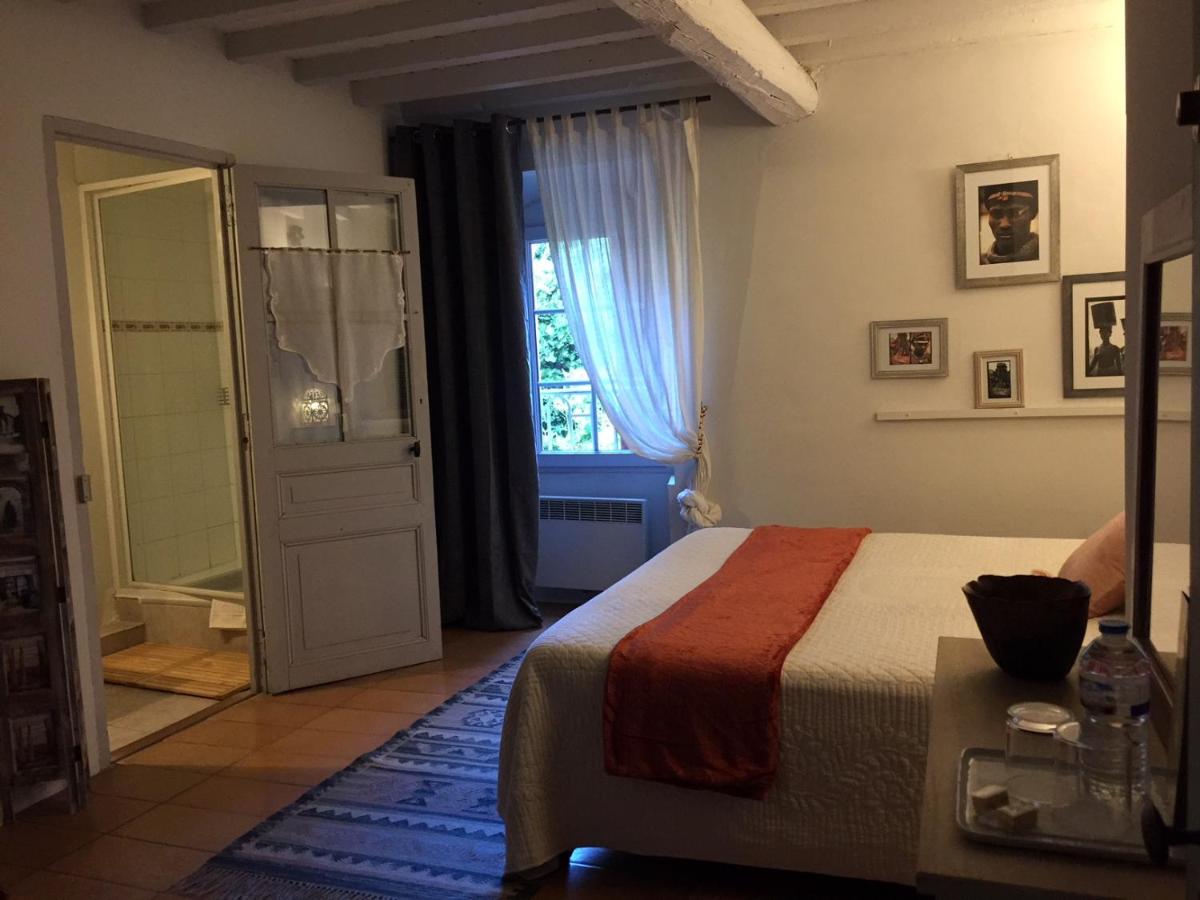 Double Room with Shower - Photo 1