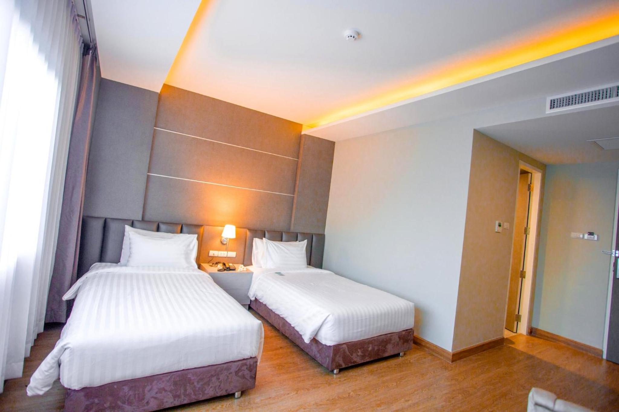 Deluxe Twin Room - Photo 1