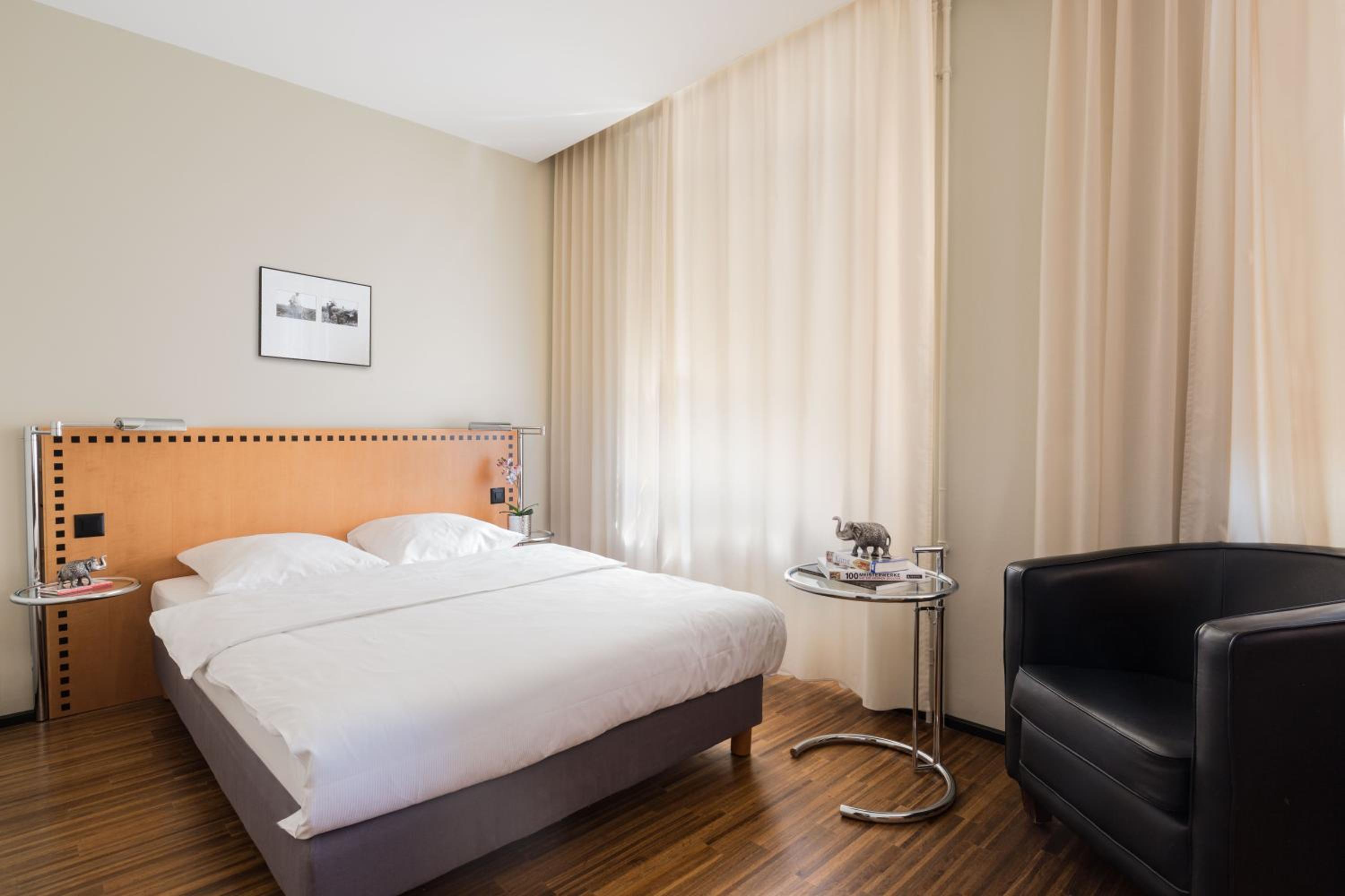 Double Room - Photo 1