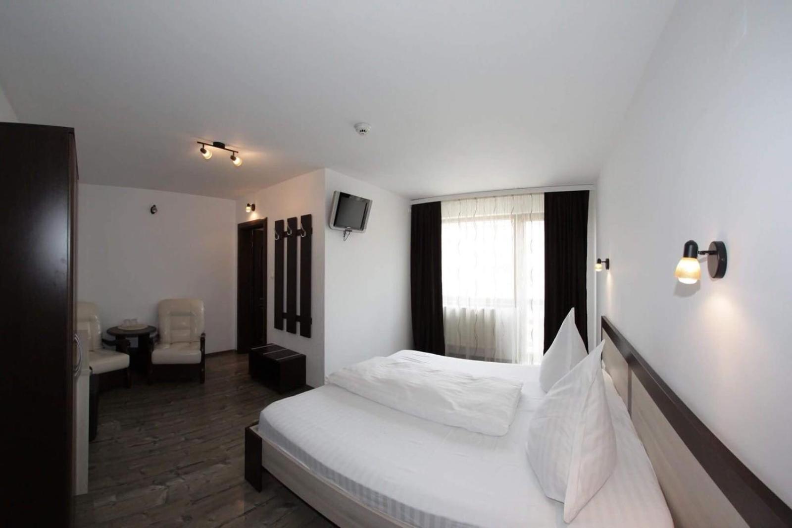 Double Room with Balcony photo 2