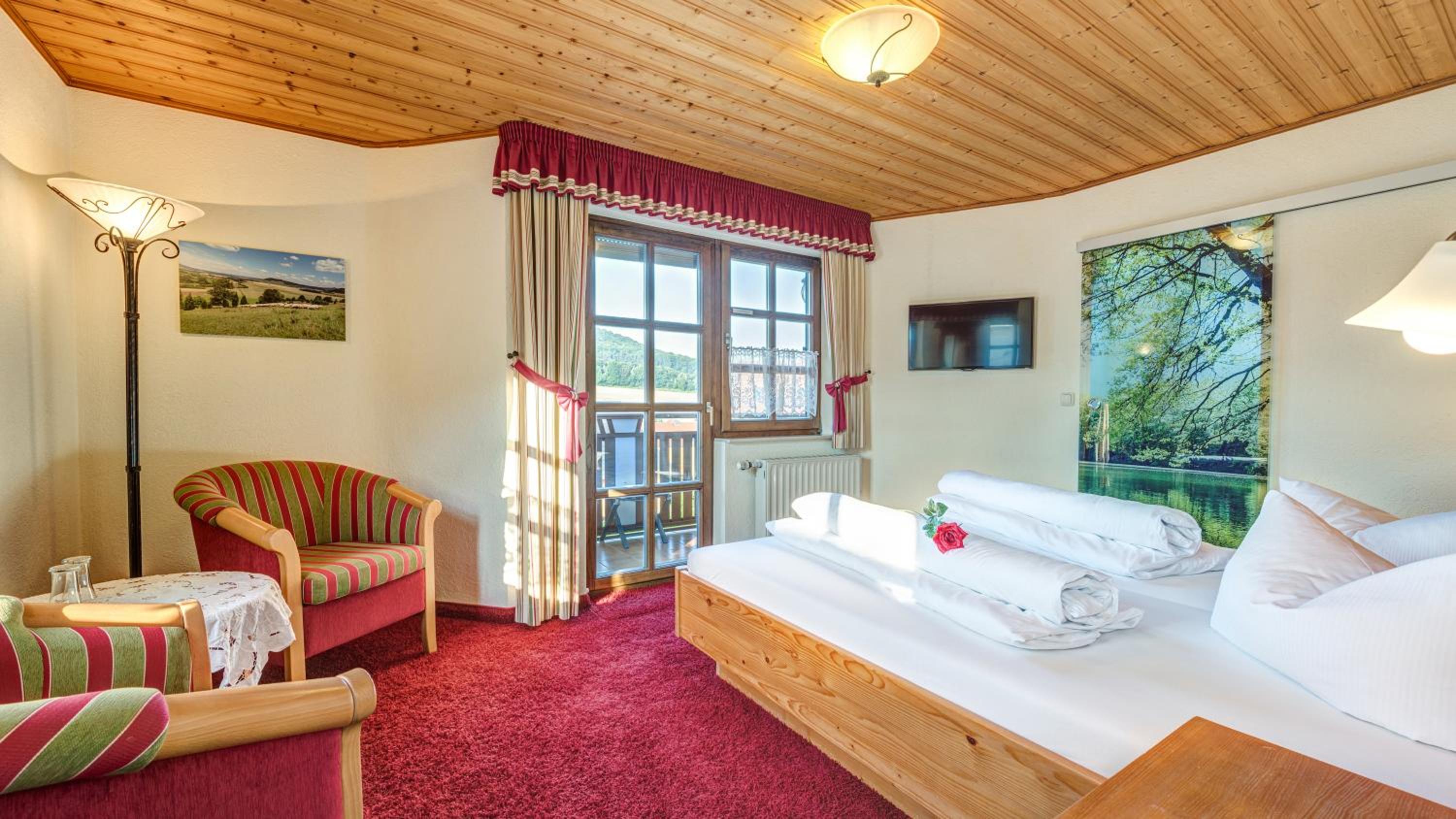 Double Room - Photo 12