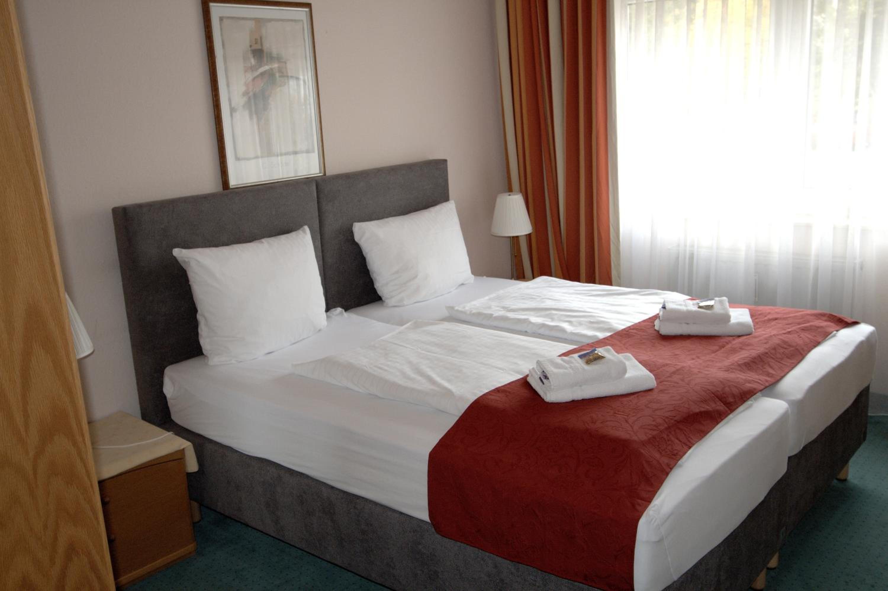 Standard Double Room - Photo 6