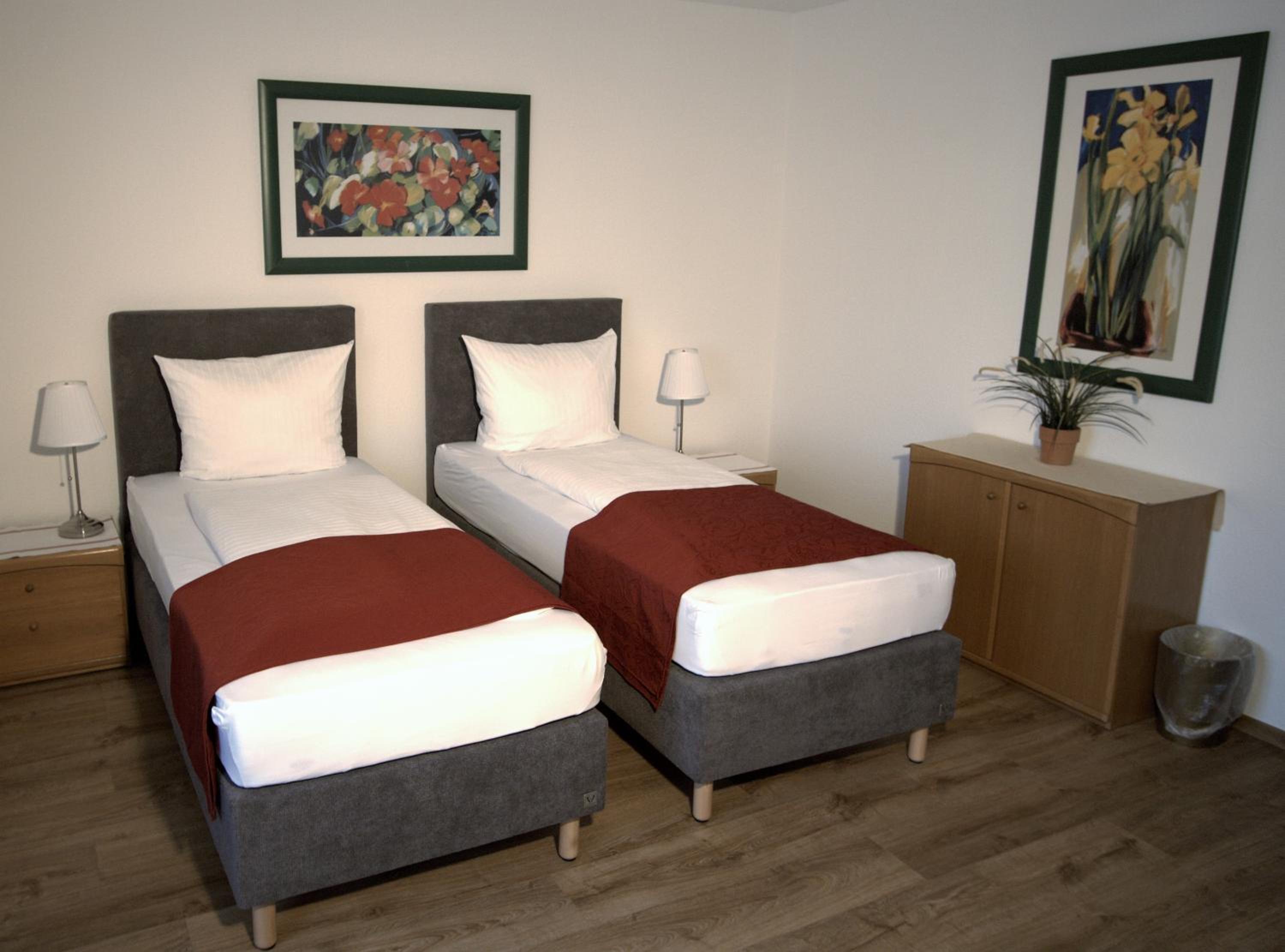 Standard Double Room - Photo 4