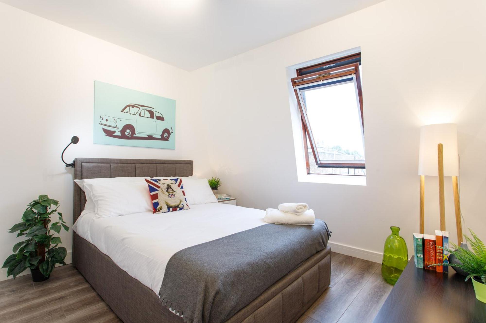 One-Bedroom Penthouse photo 1