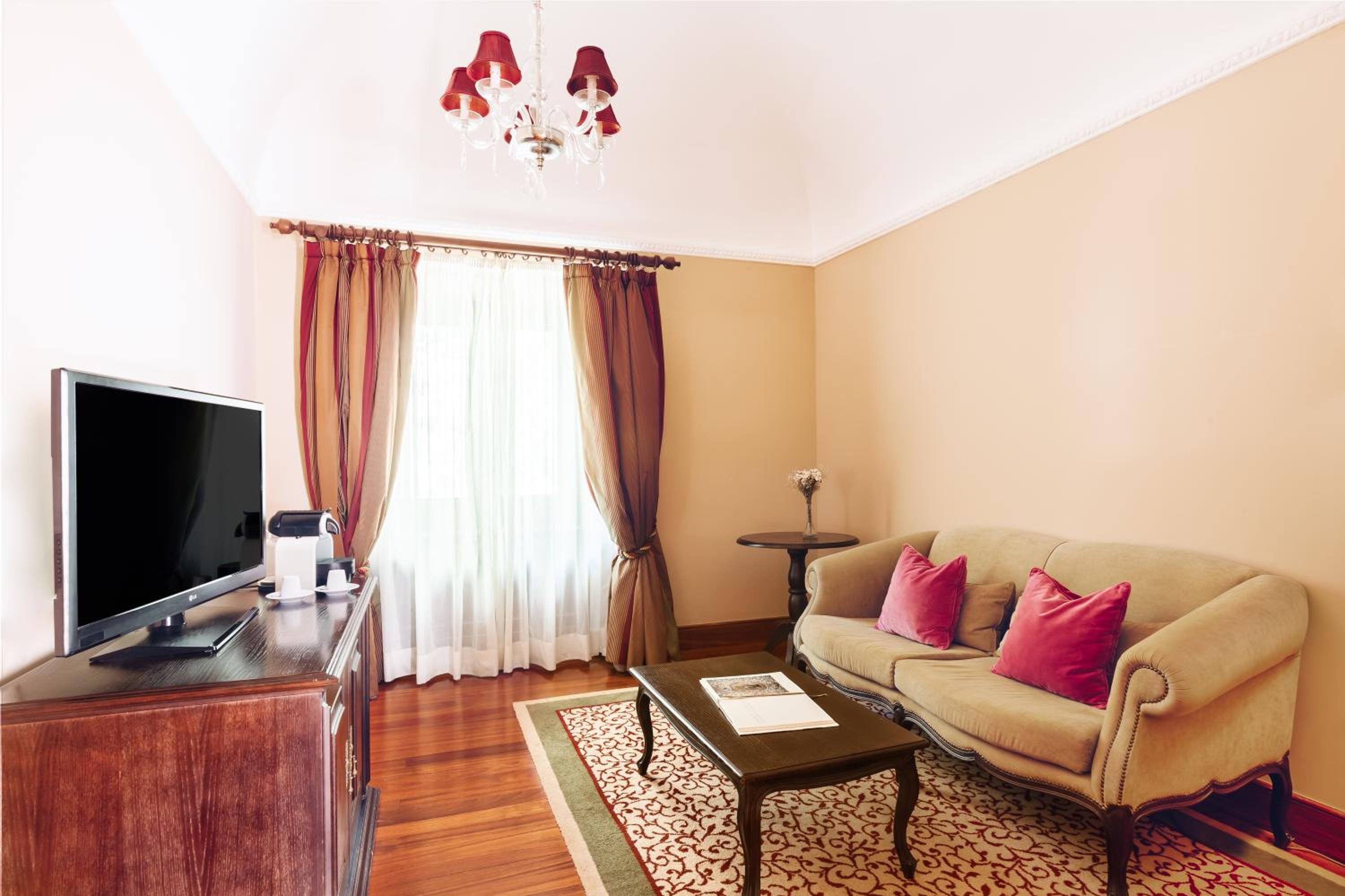 Suite Deluxe photo 2