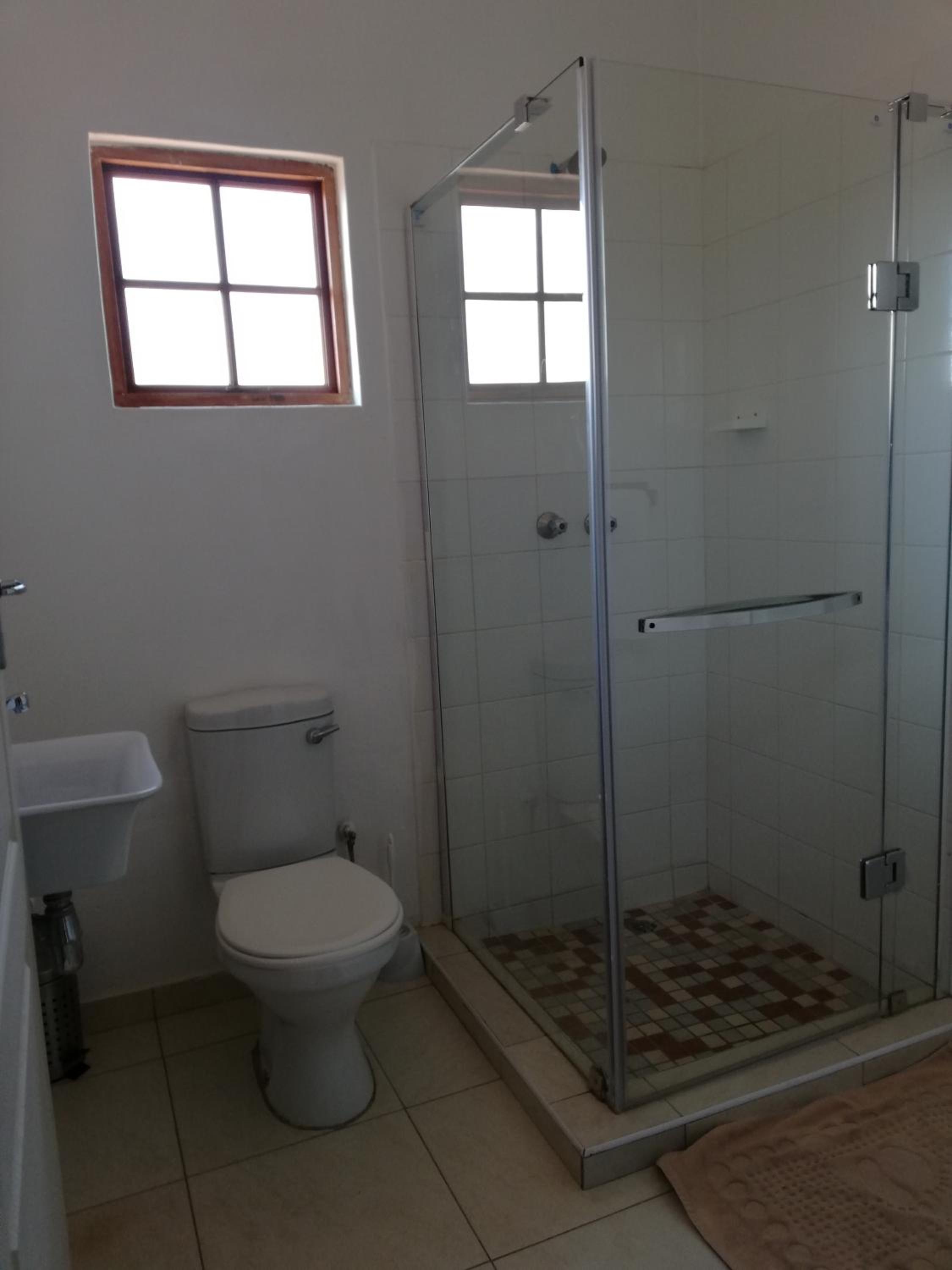 Double Room with Private Bathroom photo 3
