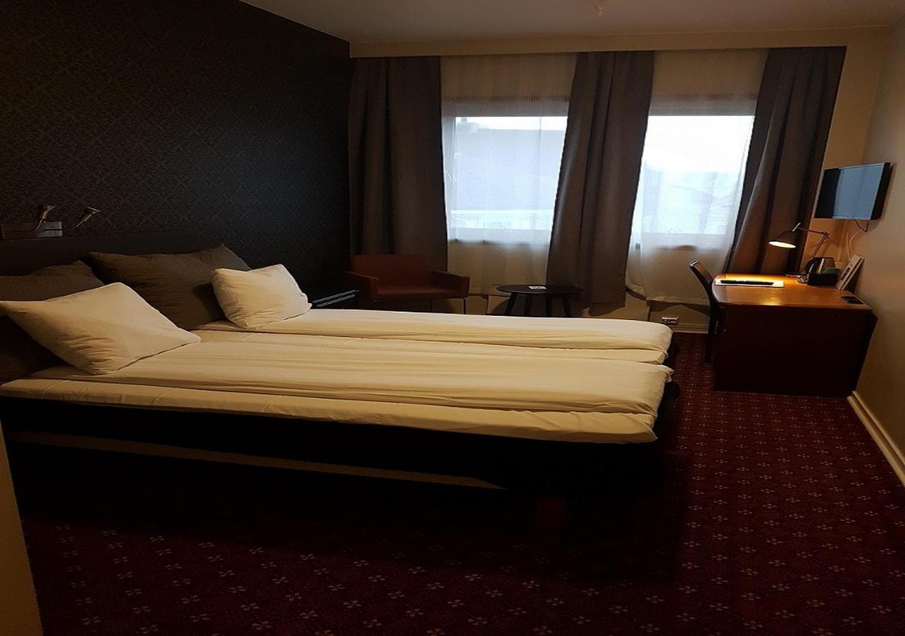 Twin Room - Photo 1