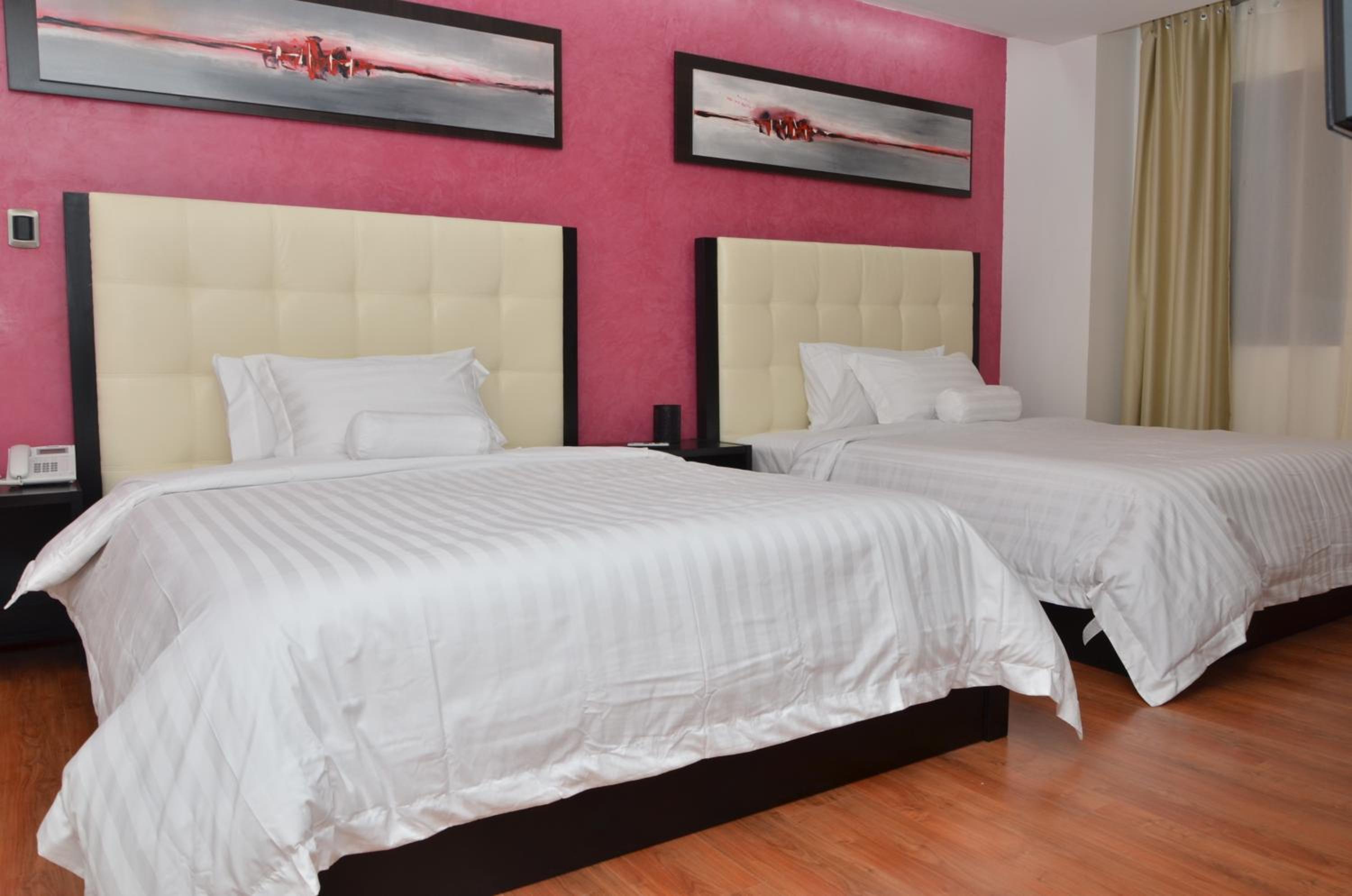 Standard Queen Room photo 1