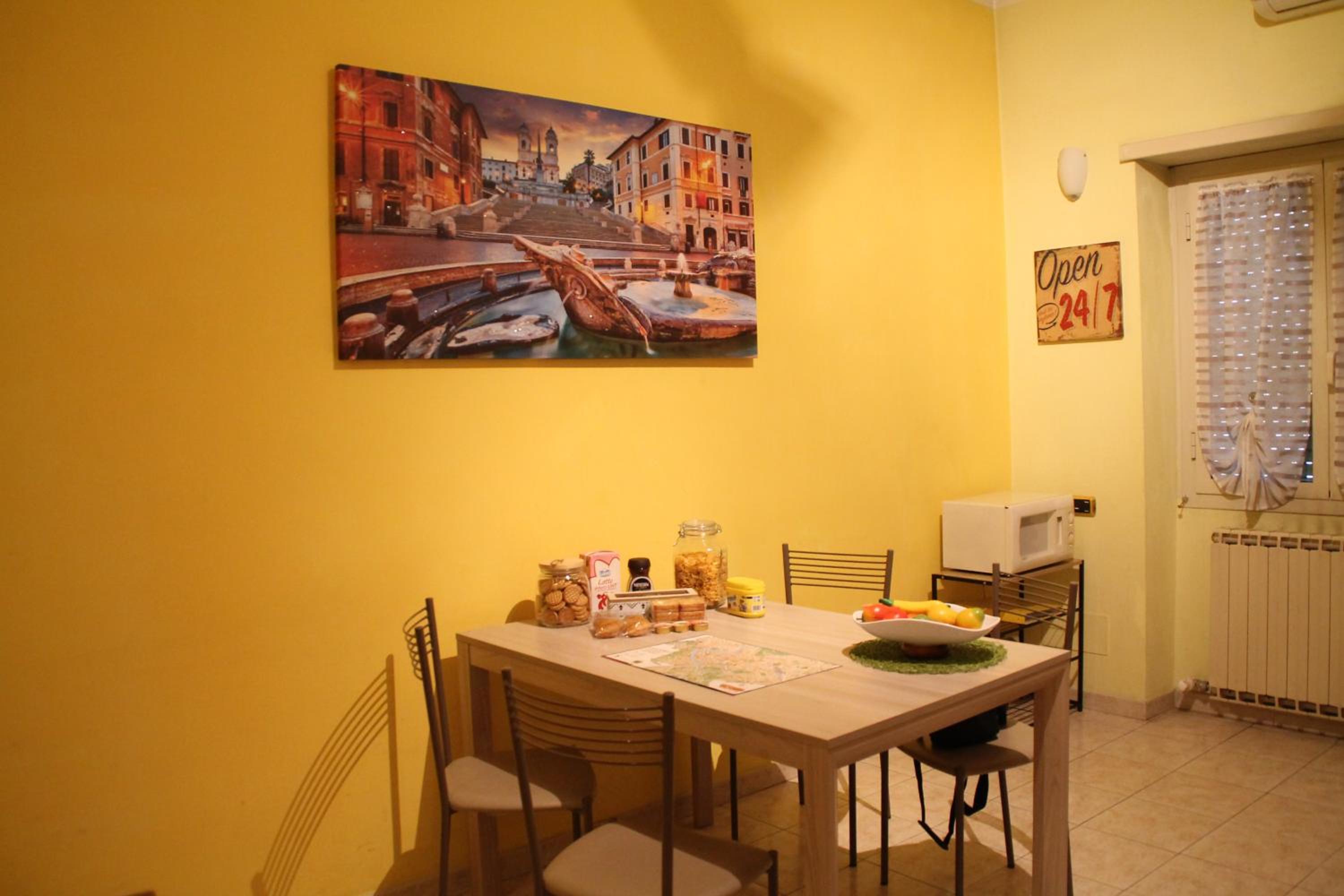 Apartment photo 3
