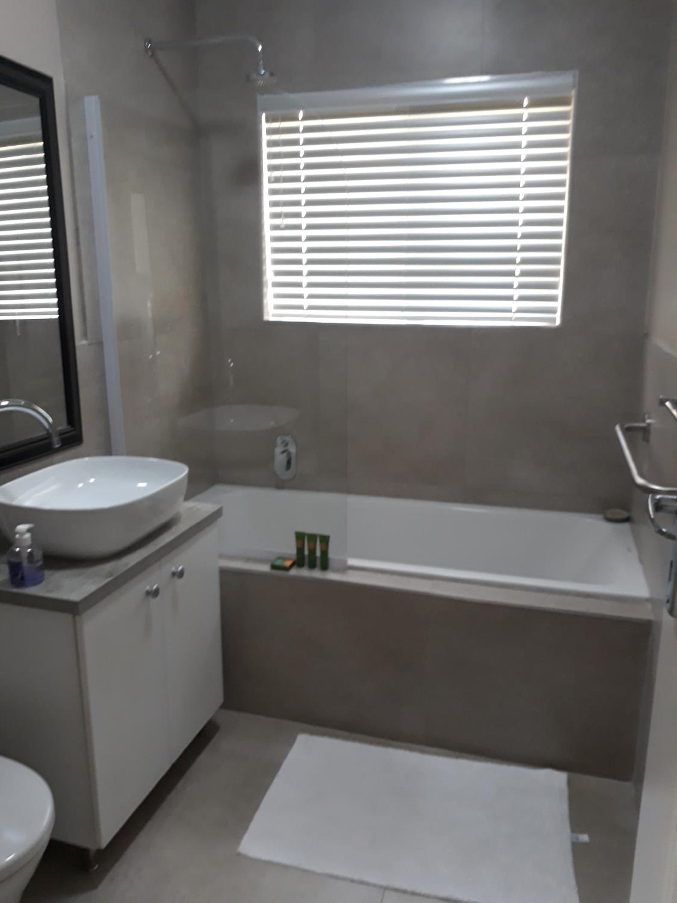 Apartment - Photo 5