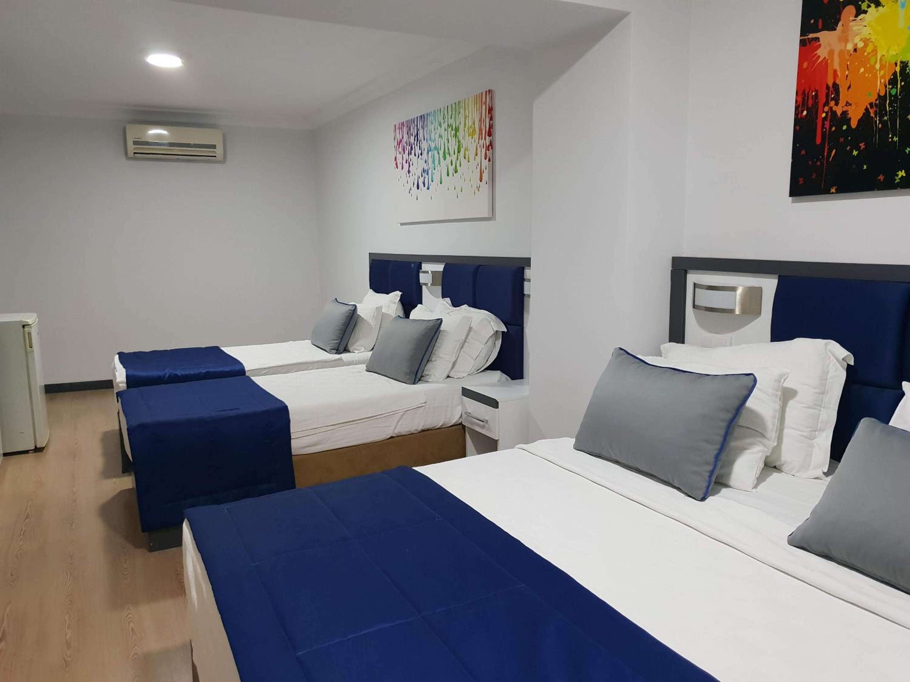 Standard Triple Room photo 3