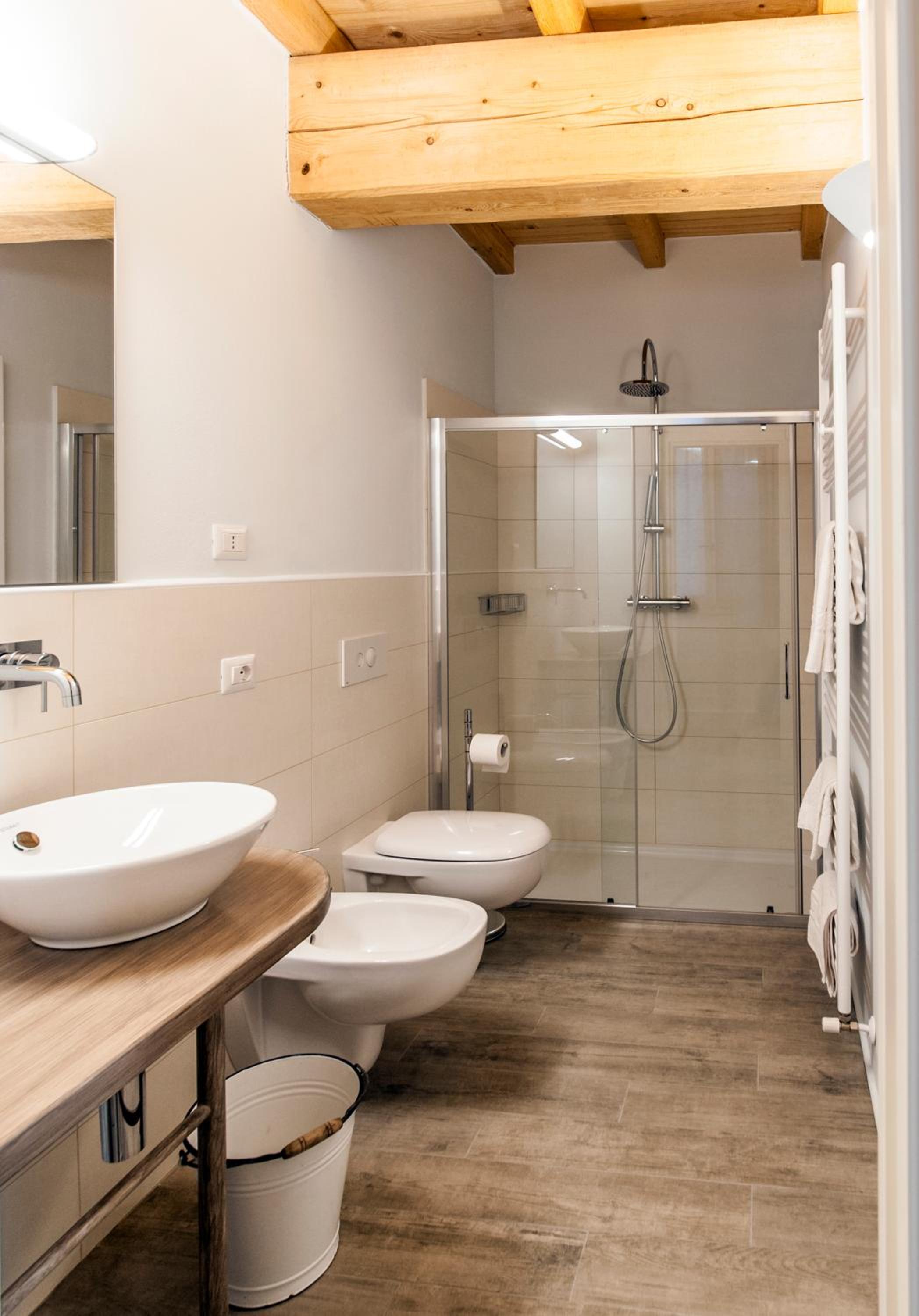 Double Room - Photo 8