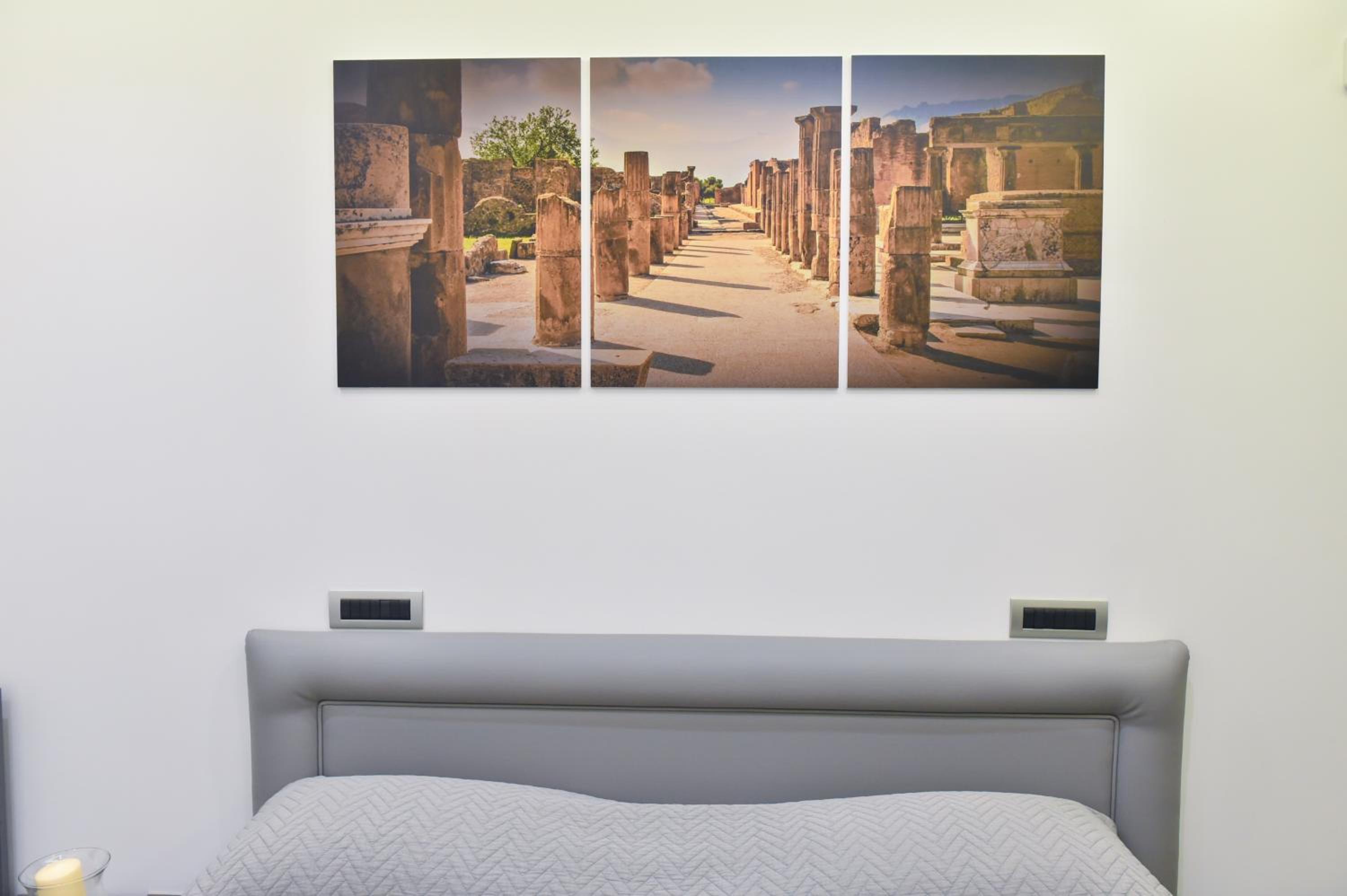 Double or Twin Room with Balcony - Photo 33