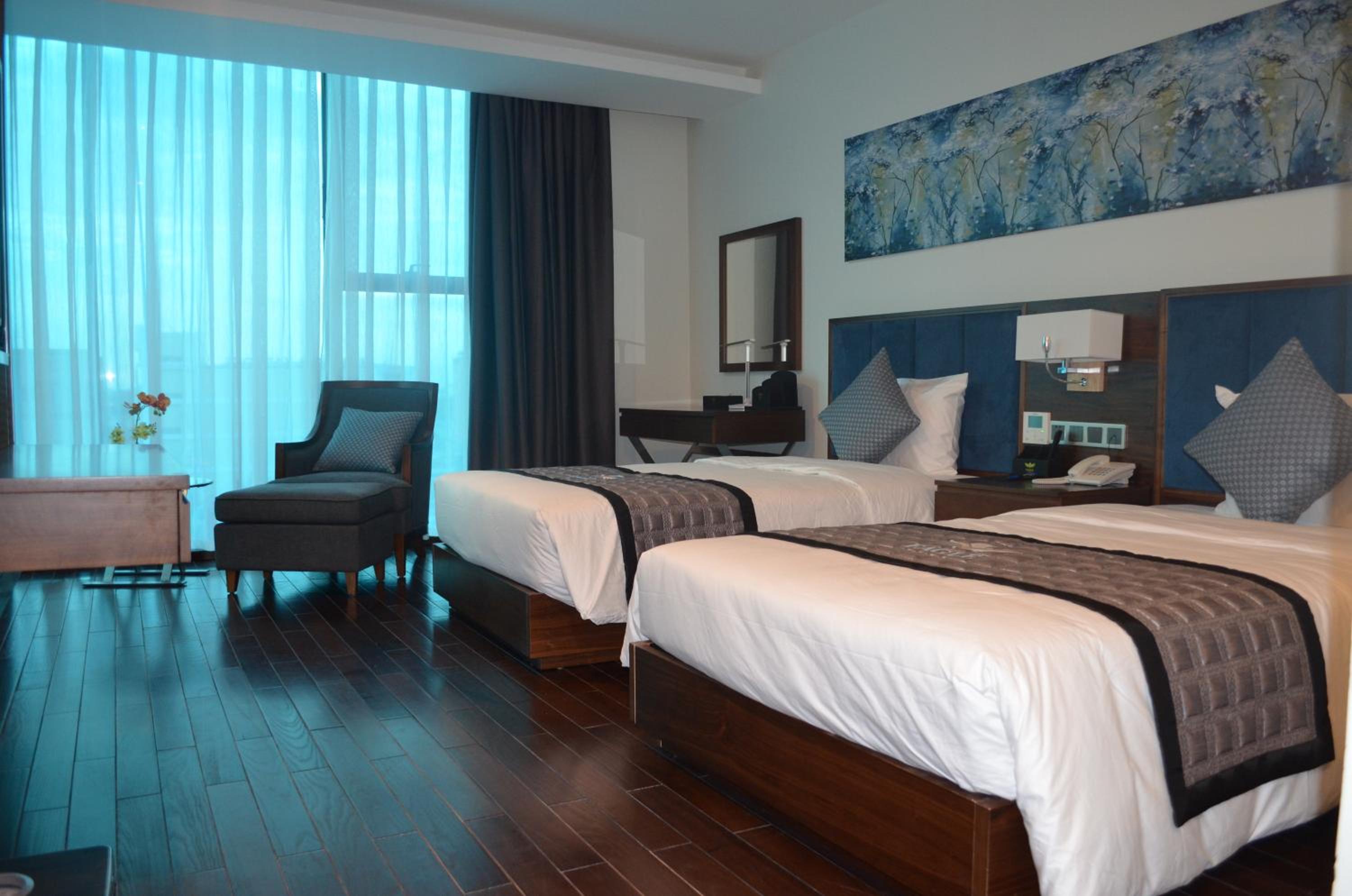 Deluxe Twin Room - Photo 8
