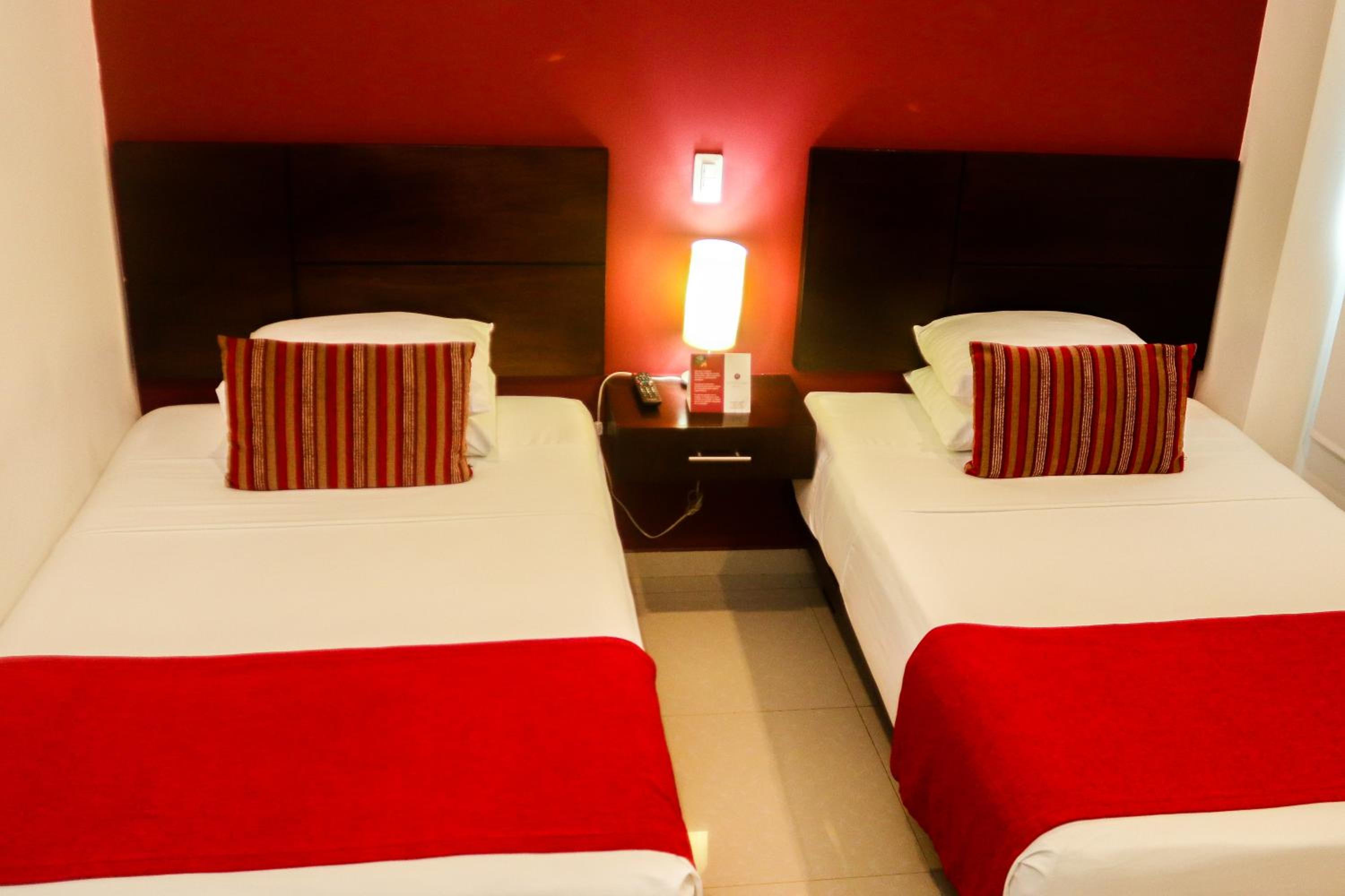 Standard Twin Room photo 2