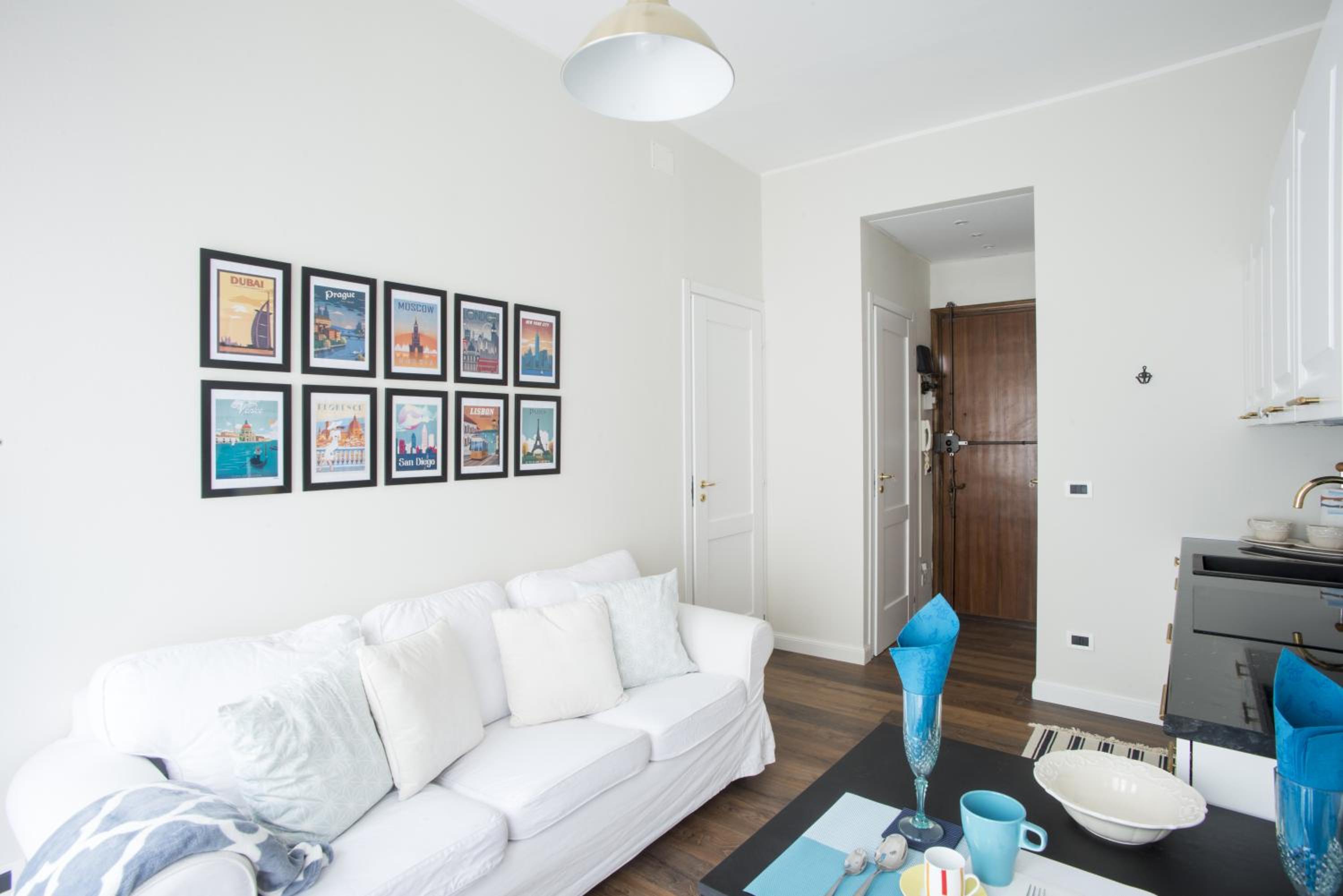 One-Bedroom Apartment