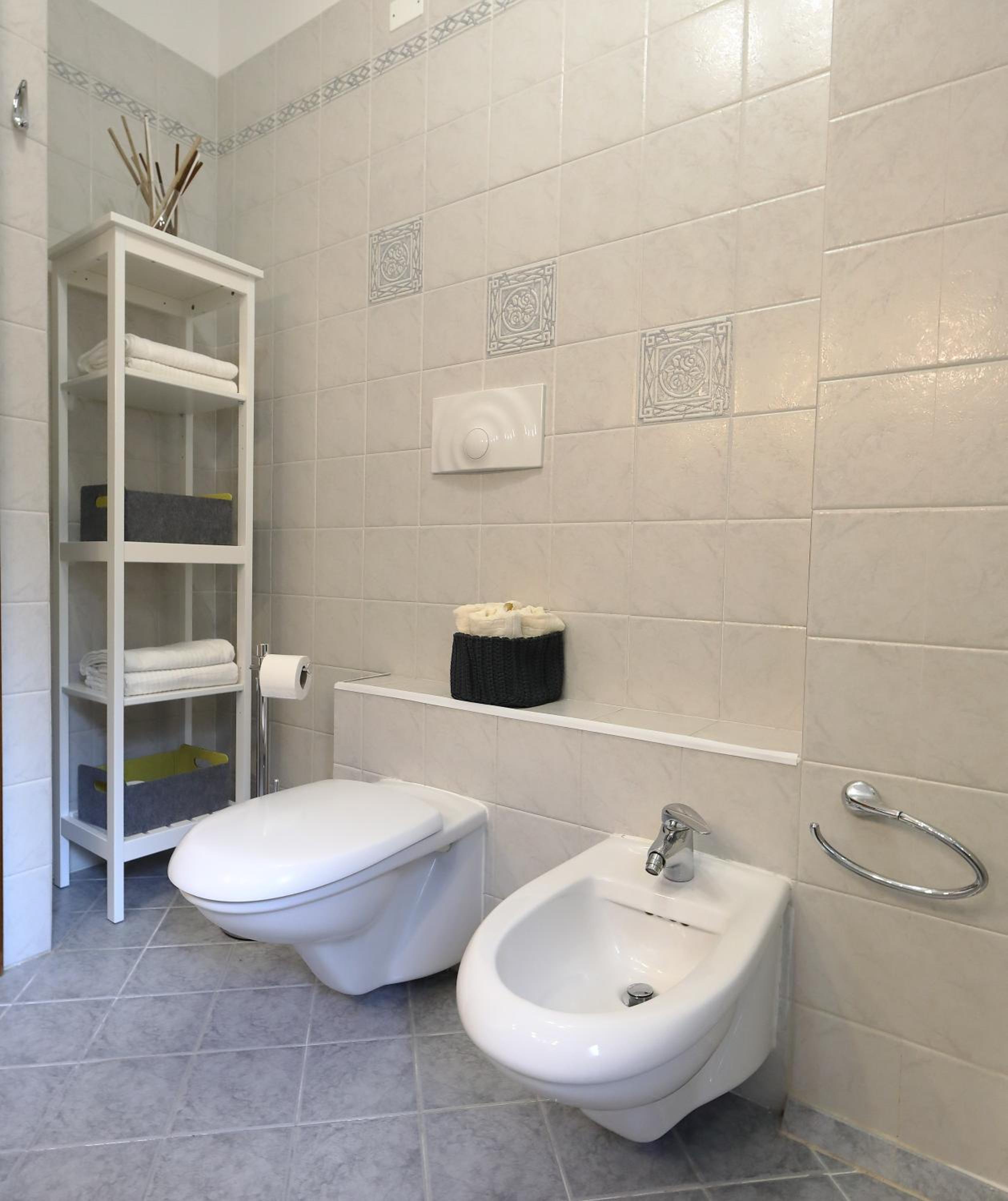 Three-Bedroom Apartment - Photo 31