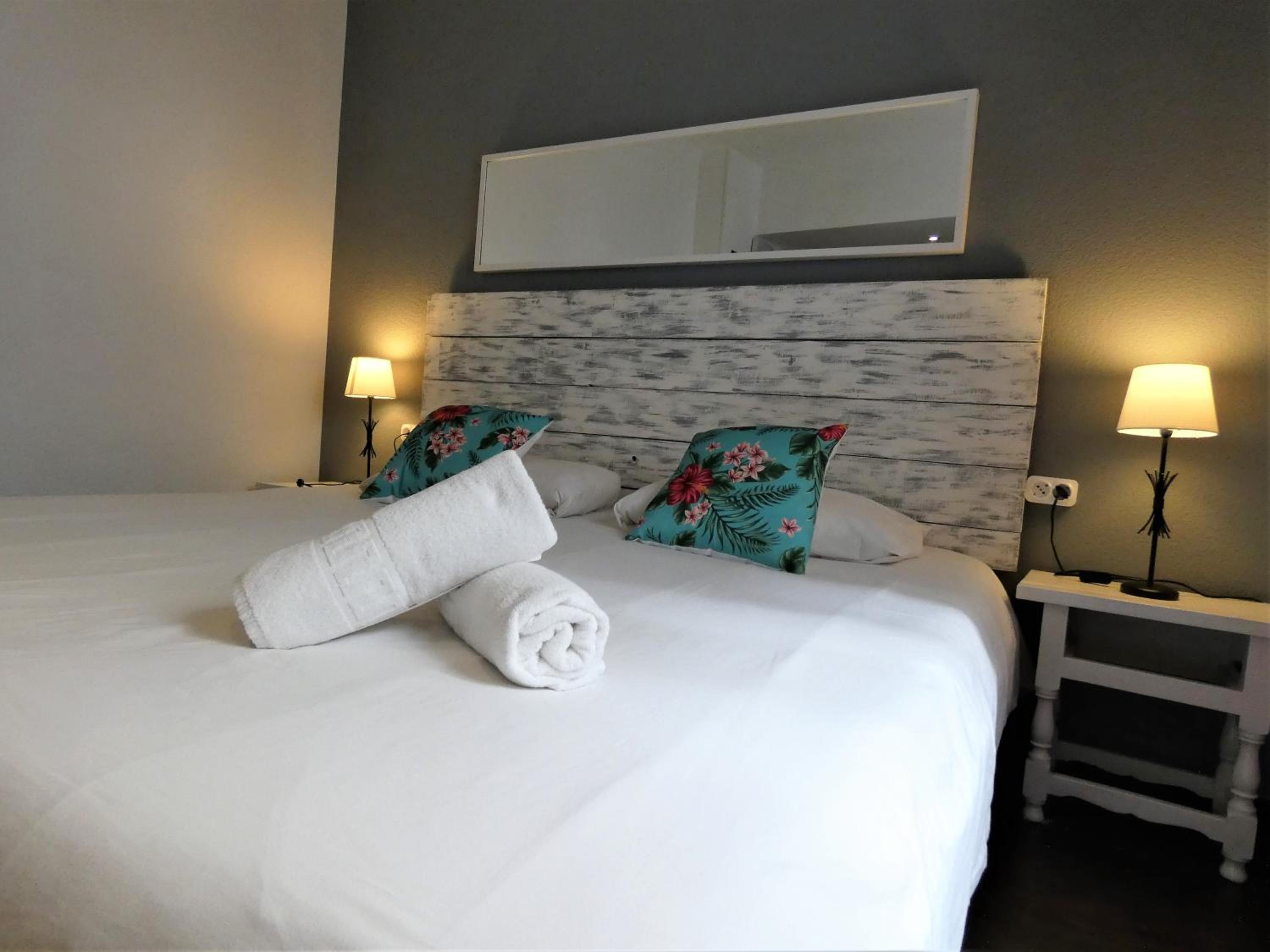 Interior Double Room - Photo 16